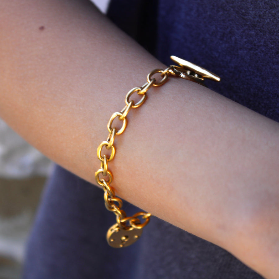 FENDI O'lock Bracelet Golden Bracelet