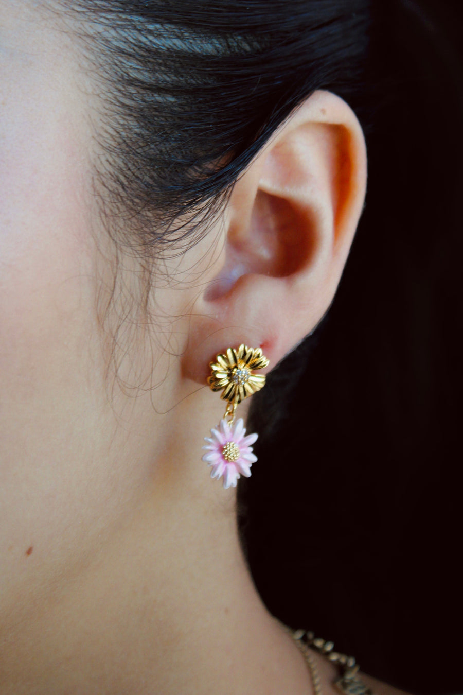 Vivian Grace Jewelry Earrings Gold Pink Daisy Drop Stud Earrings