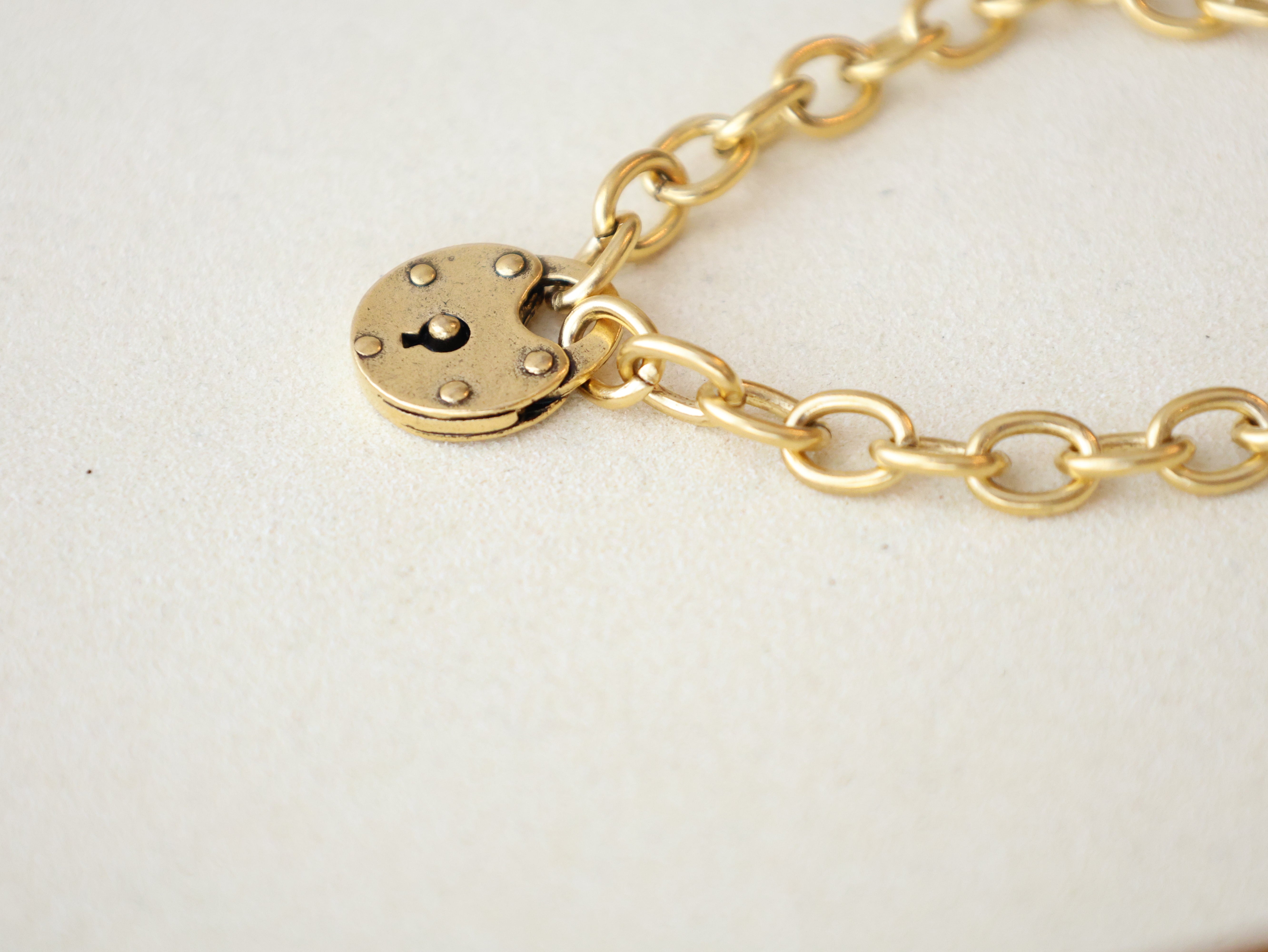 Vivian Grace Jewelry Necklace Antiqued Gold Antiqued Gold Heart Lock Chain