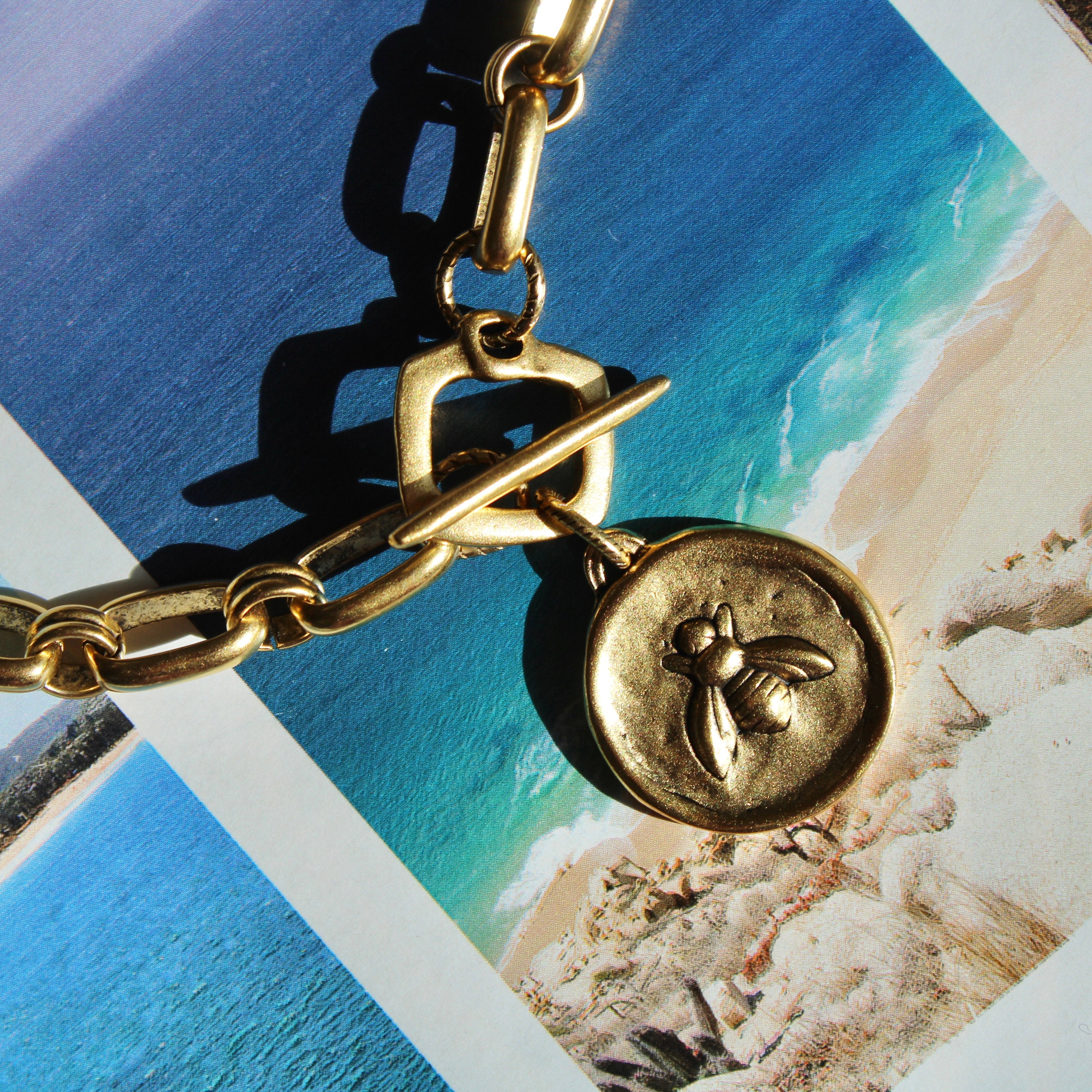 Vivian Grace Jewelry Necklace Antiqued Gold Finish Antiqued Gold Bee & Fleur de Lis Chunky Chain