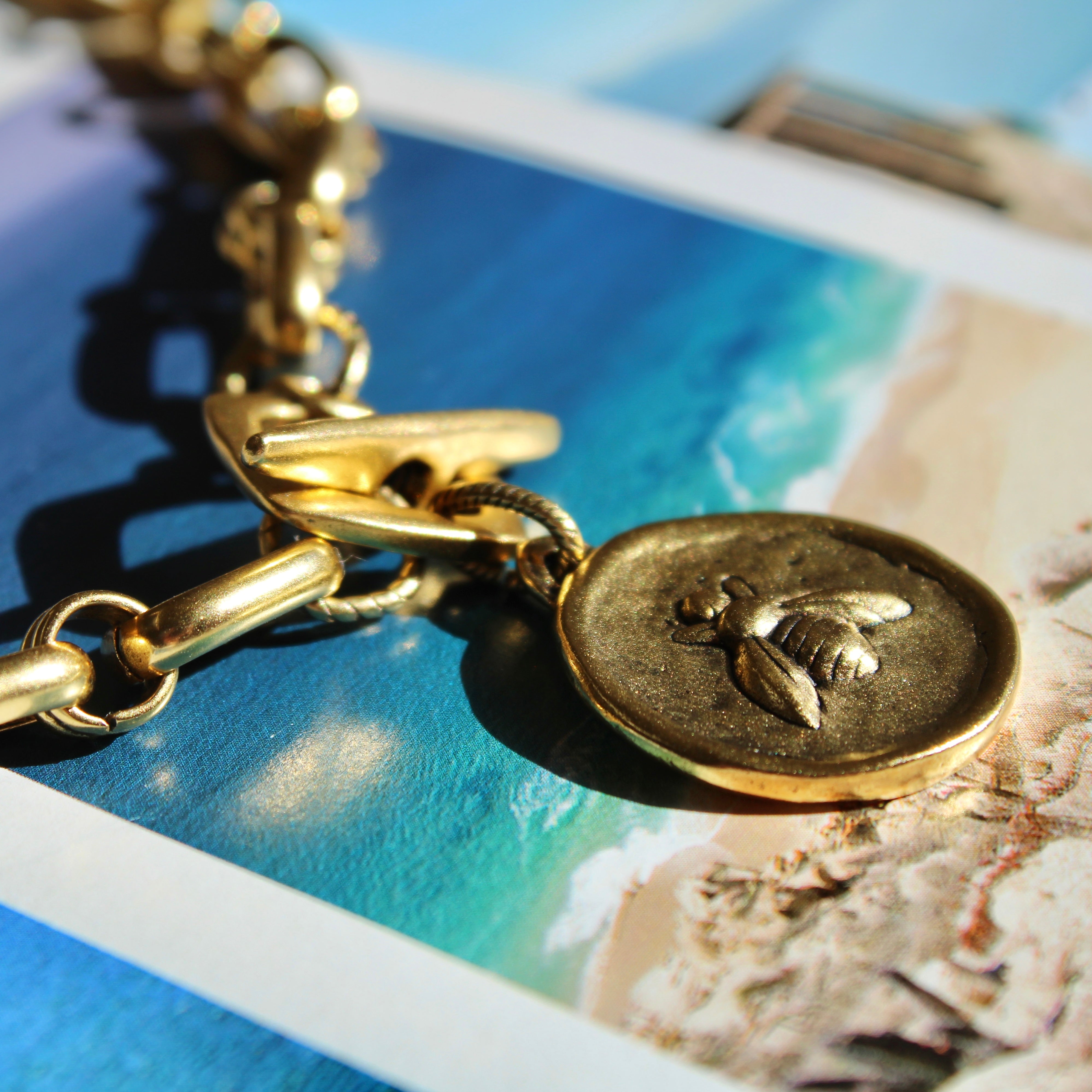 Vivian Grace Jewelry Necklace Antiqued Gold Bee & Fleur de Lis Chunky Chain