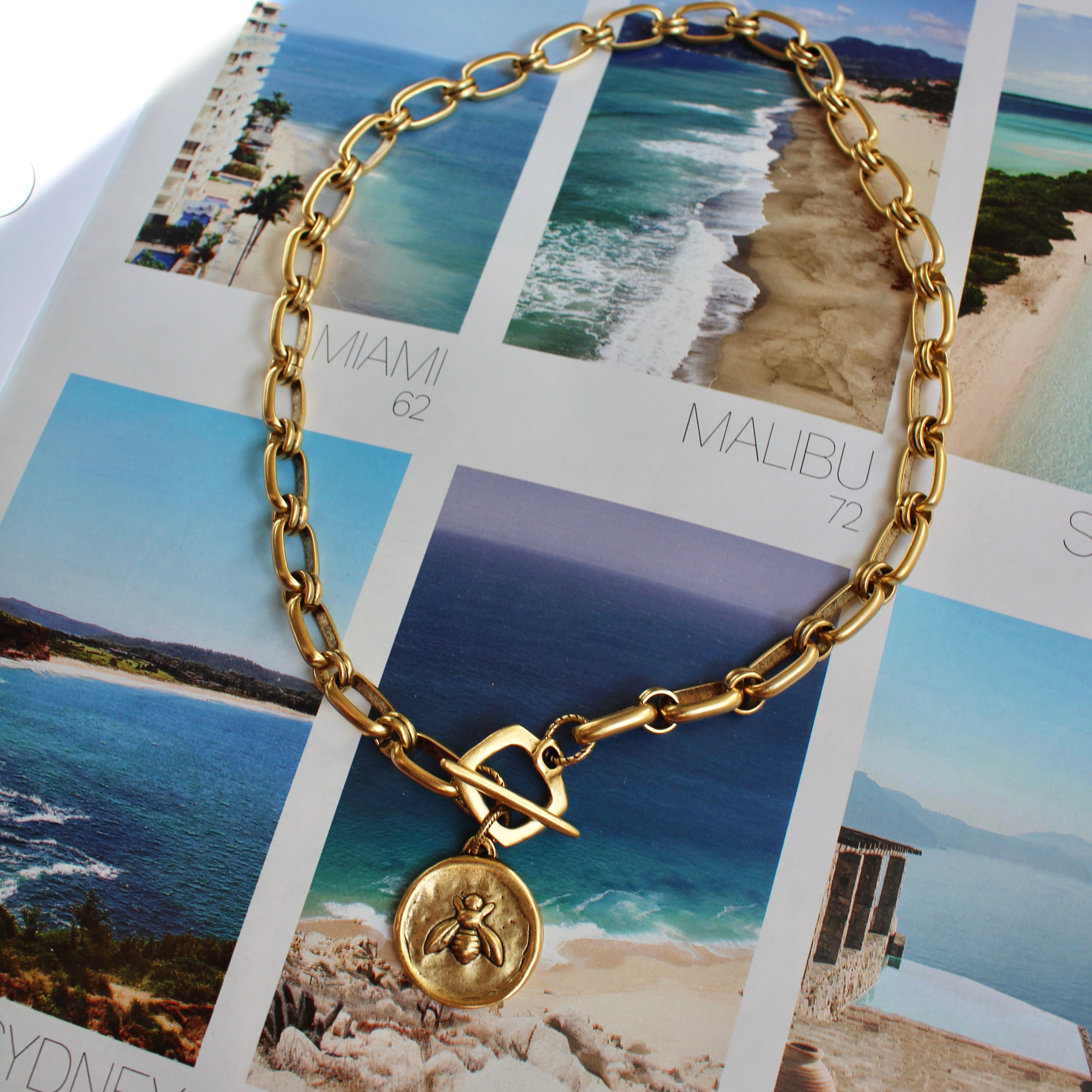 Vivian Grace Jewelry Necklace Antiqued Gold Finish Antiqued Gold Bee & Fleur de Lis Chunky Chain