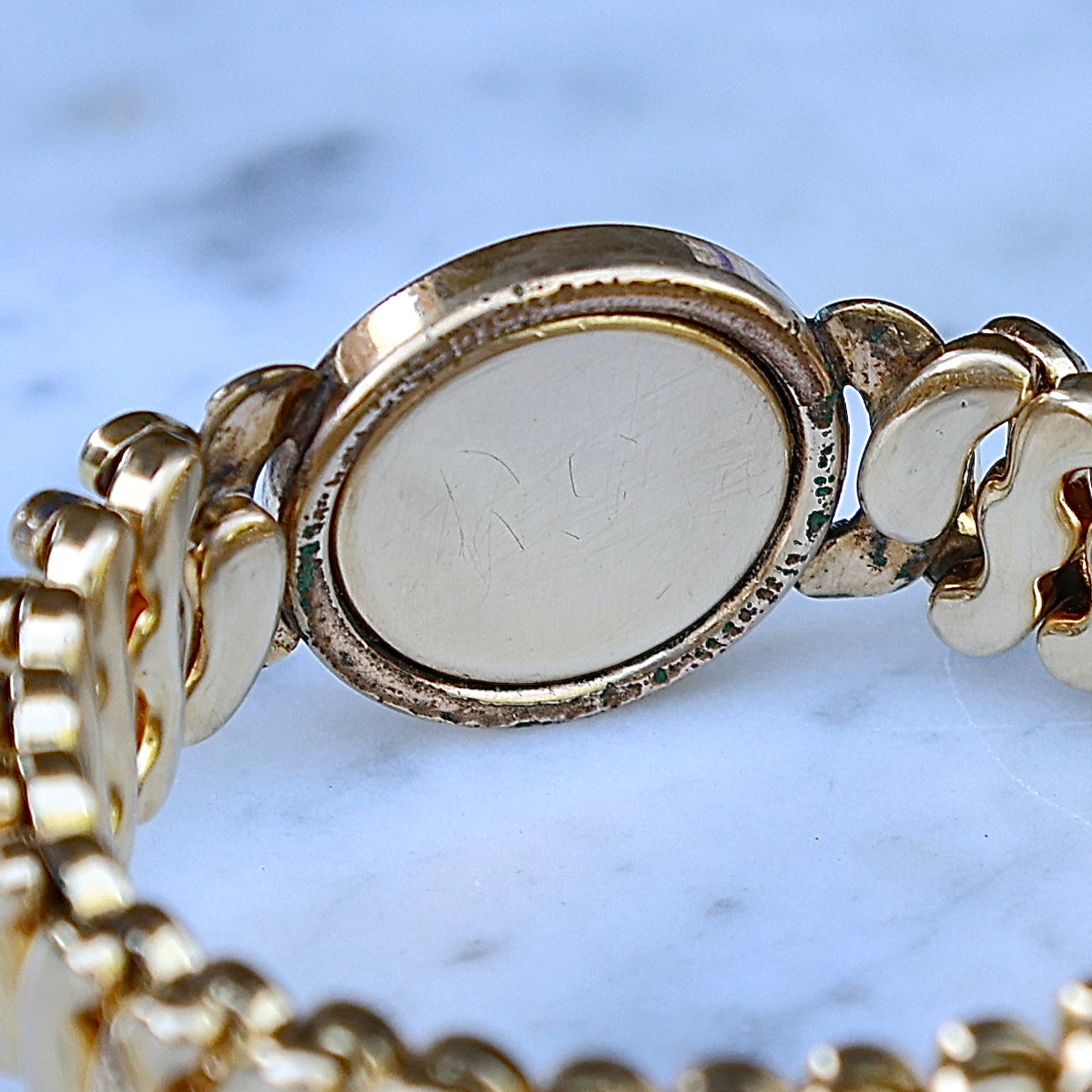 Vivian Grace Vintage Bracelet Gold ‘Carmen’ Gold Filled Etched Heart Sweetheart Bracelet - Vintage