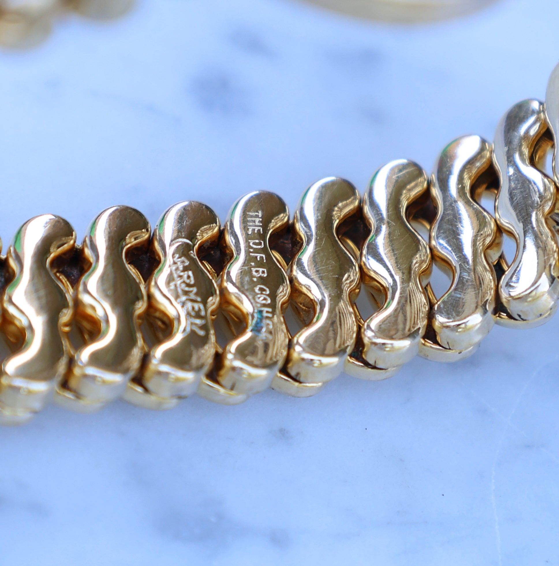 Vivian Grace Vintage Bracelet Gold ‘Carmen’ Gold Filled Etched Heart Sweetheart Bracelet - Vintage