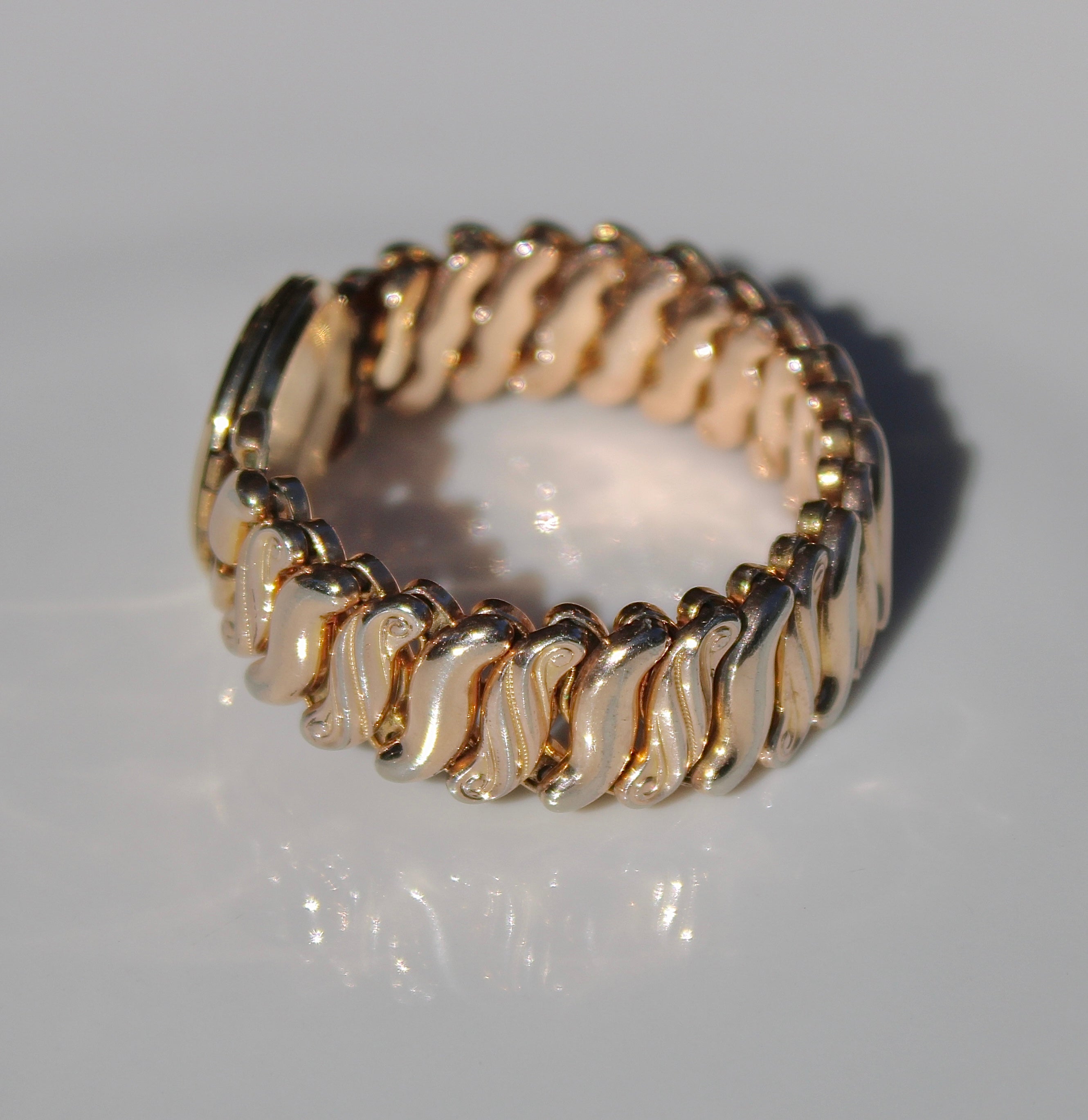 Vivian Grace Vintage Bracelet Gold Speidel Gold-Filled Sweetheart Bracelet with engraved floral locket- Vintage