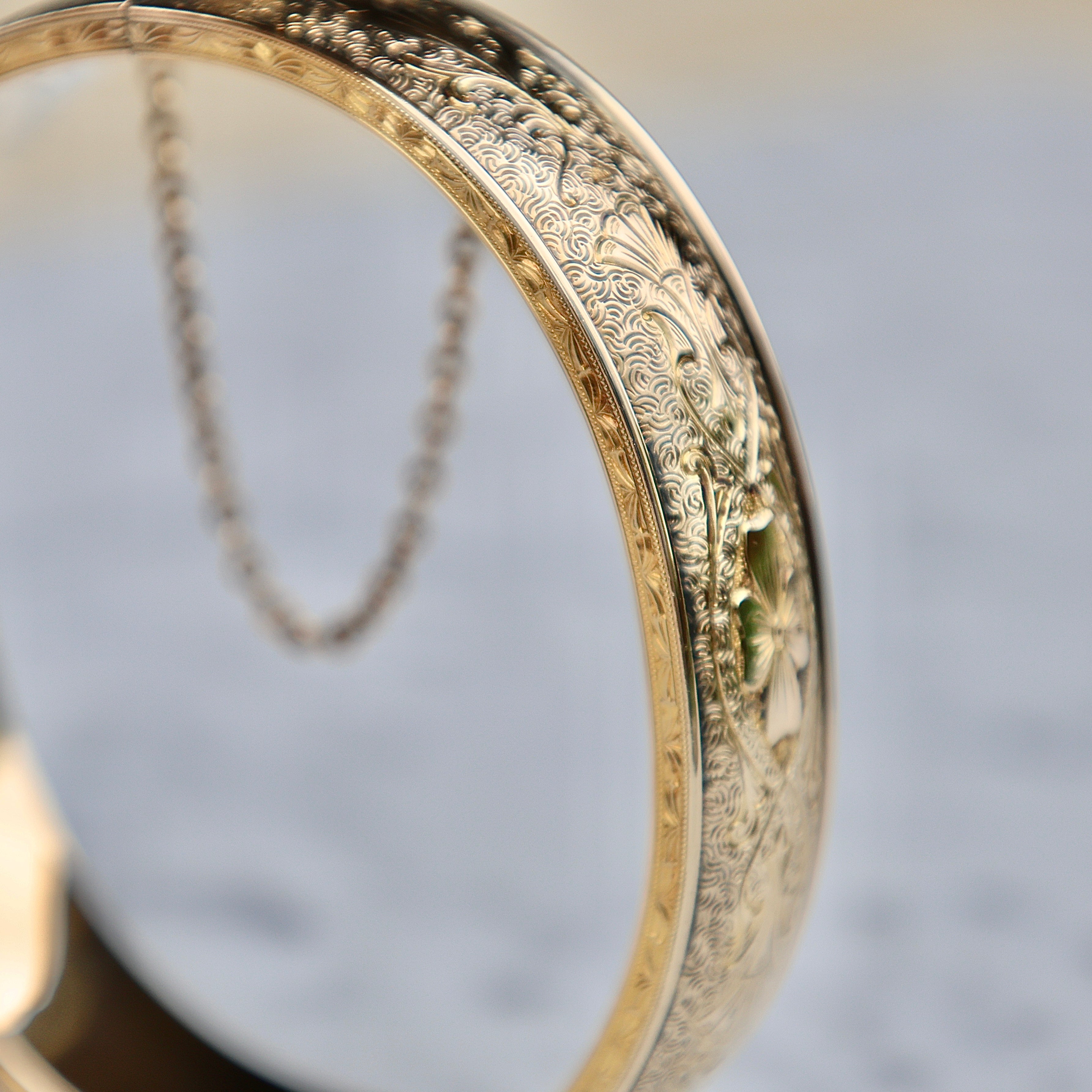 Vivian Grace Vintage Bracelet Gold Vintage Hinged 12k Gold Filled Etched Floral Bangle Bracelet - Hayward