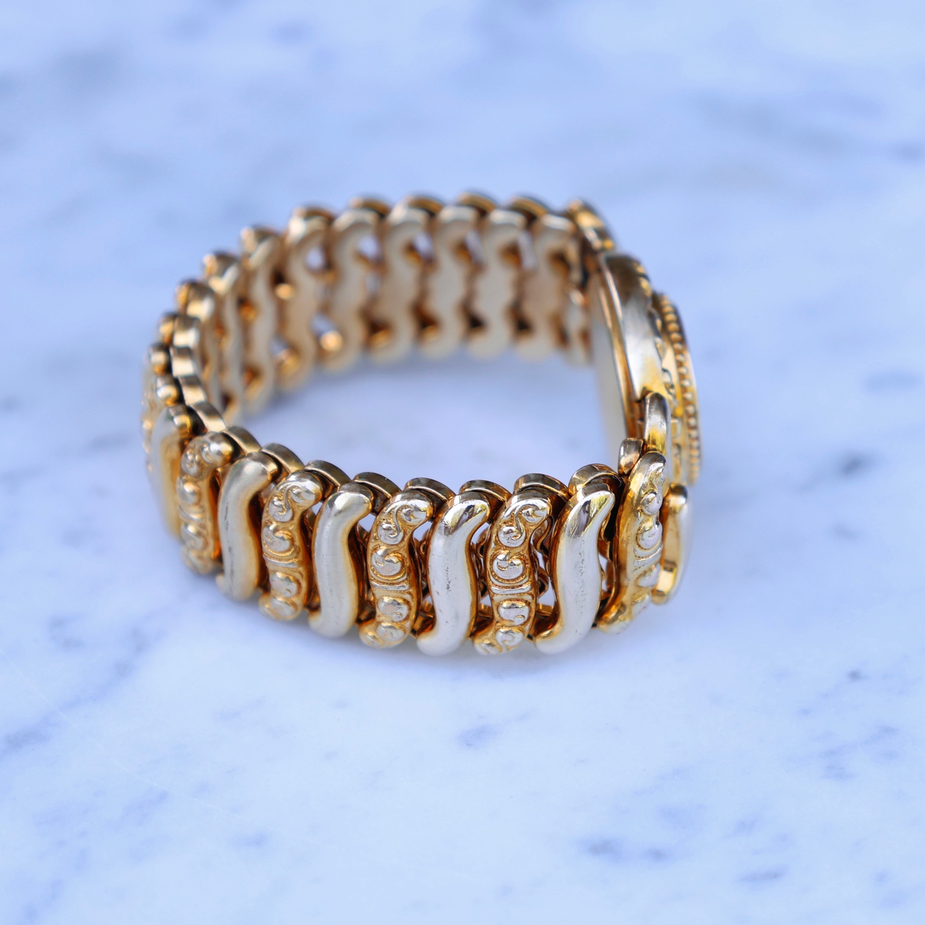 Vivian Grace Vintage Bracelet Gold Vintage Sweetheart Expansion Bracelet