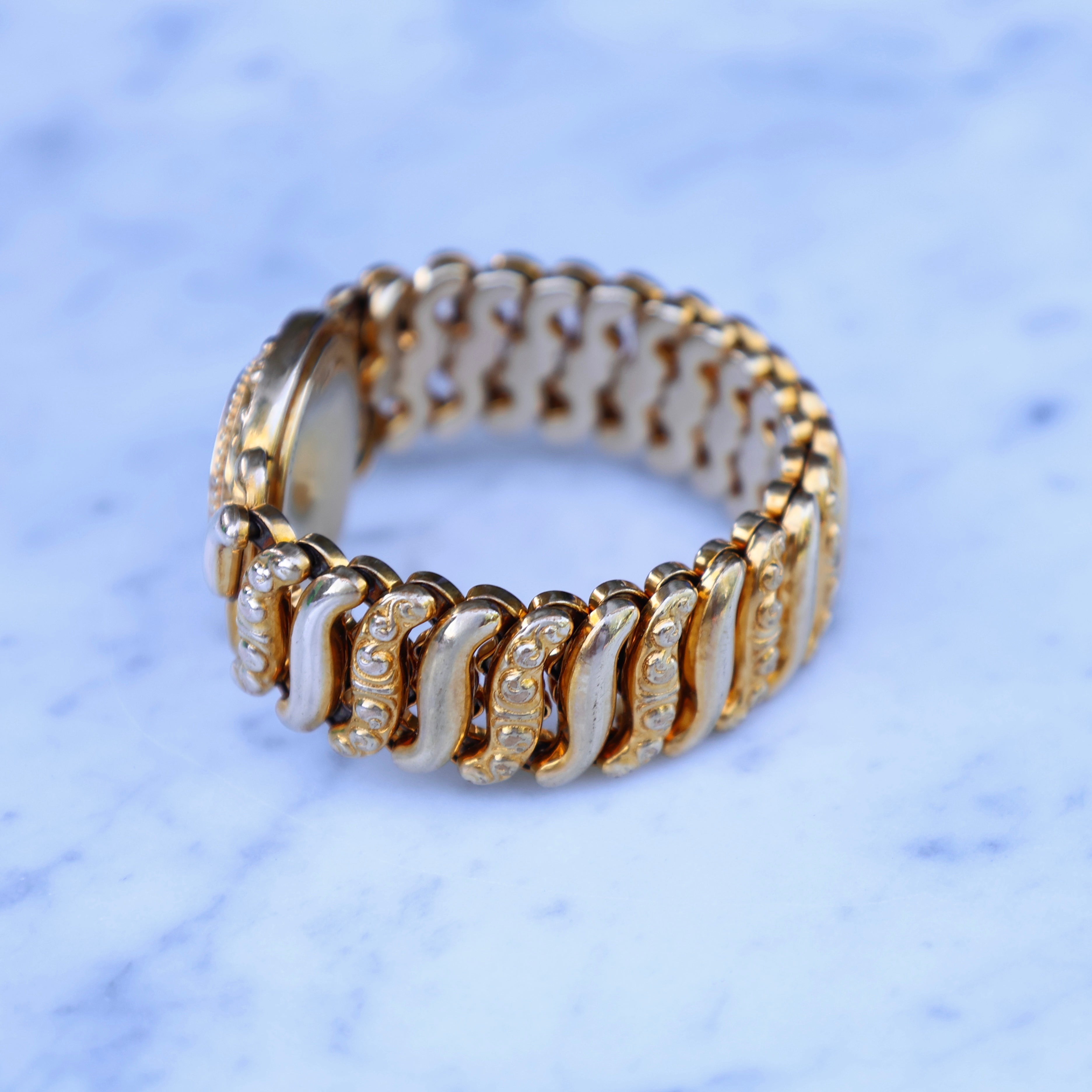 Vivian Grace Vintage Bracelet Gold Vintage Sweetheart Expansion Bracelet