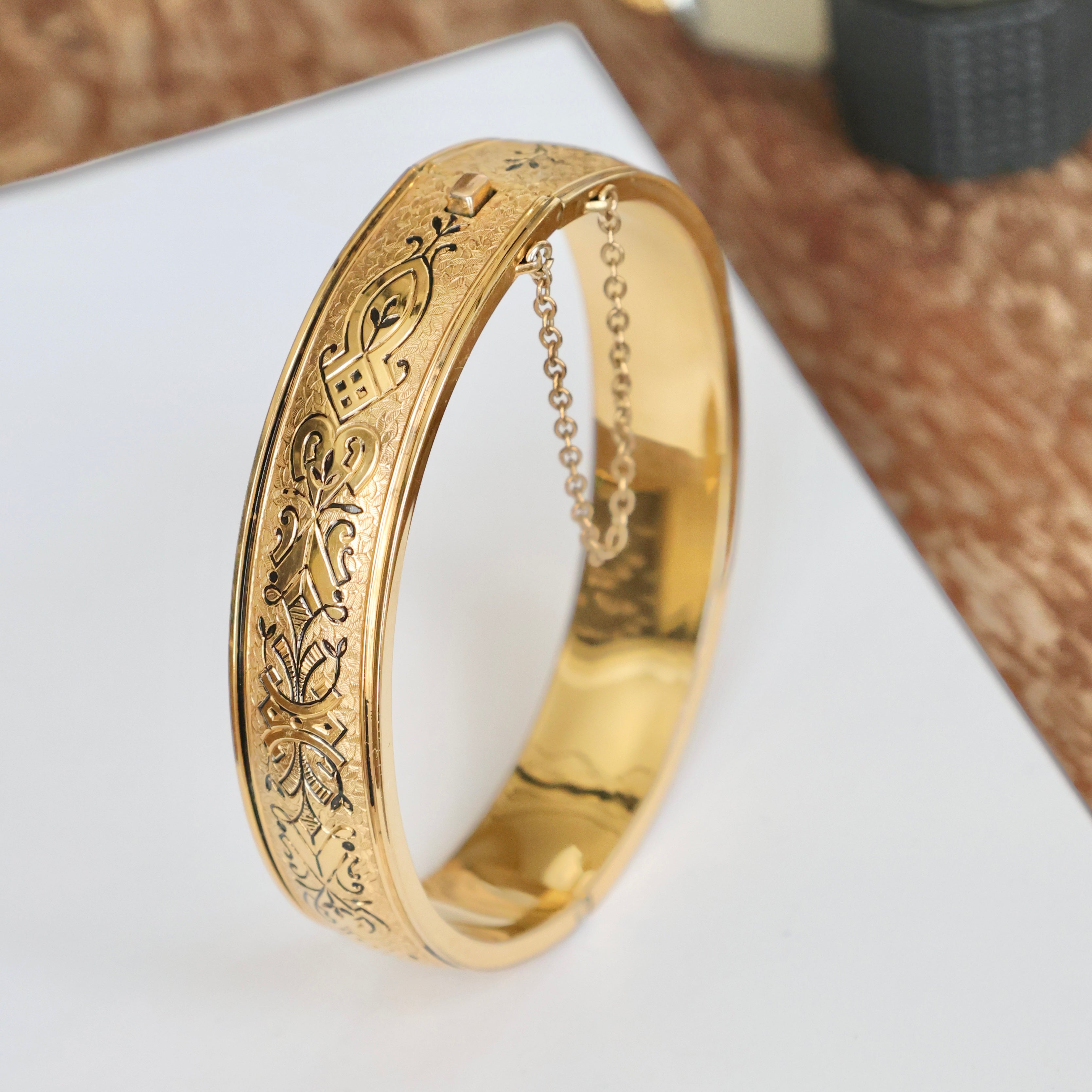 Vivian Grace Vintage Bracelet Gold Vintage Taille D'Epargne Hinged Gold-Filled Etched Bangle Bracelet - Bates & Bacon