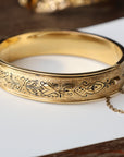 Vivian Grace Vintage Bracelet Gold Vintage Taille D'Epargne Hinged Gold-Filled Etched Bangle Bracelet - Bates & Bacon