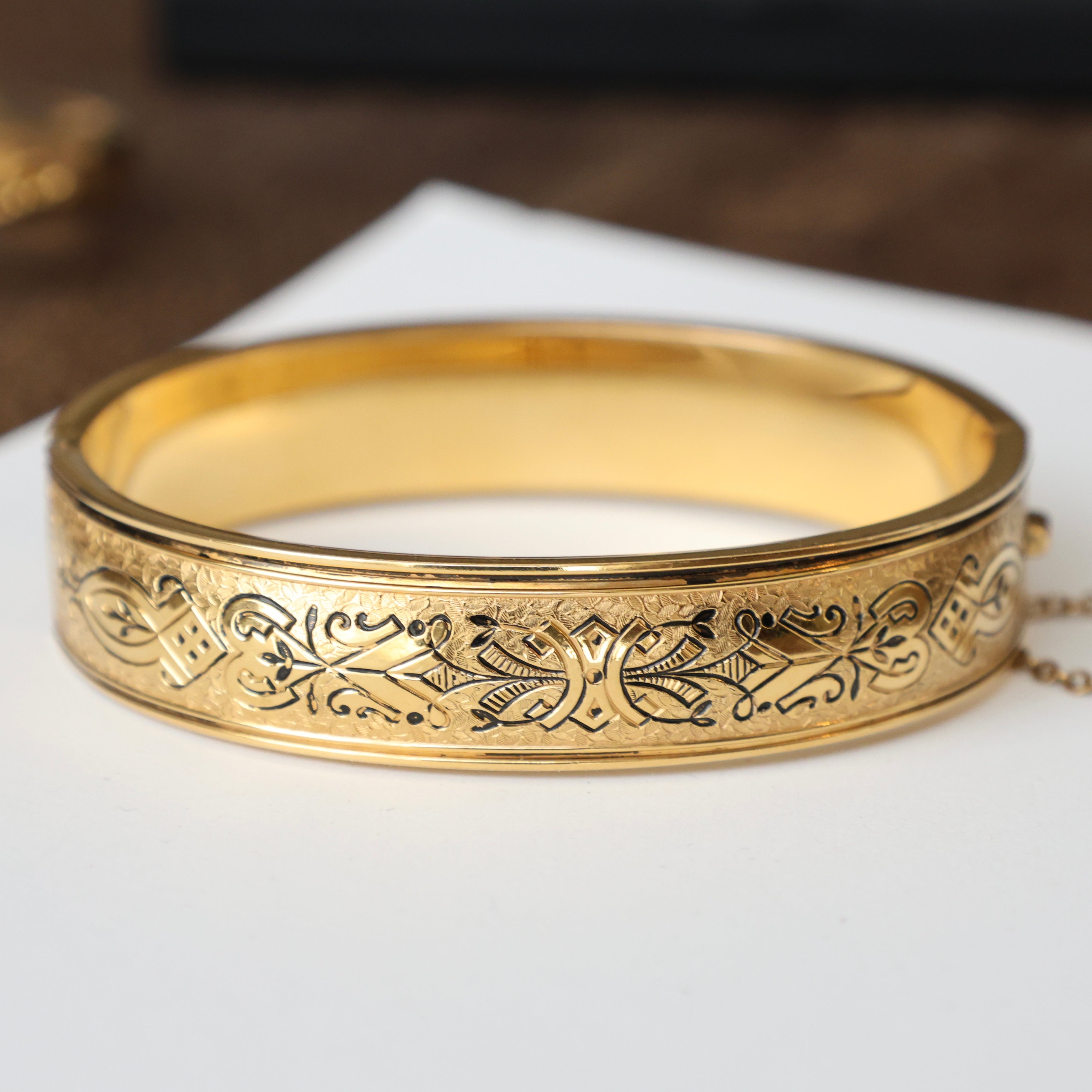 Vivian Grace Vintage Bracelet Gold Vintage Taille D'Epargne Hinged Gold-Filled Etched Bangle Bracelet - Bates & Bacon