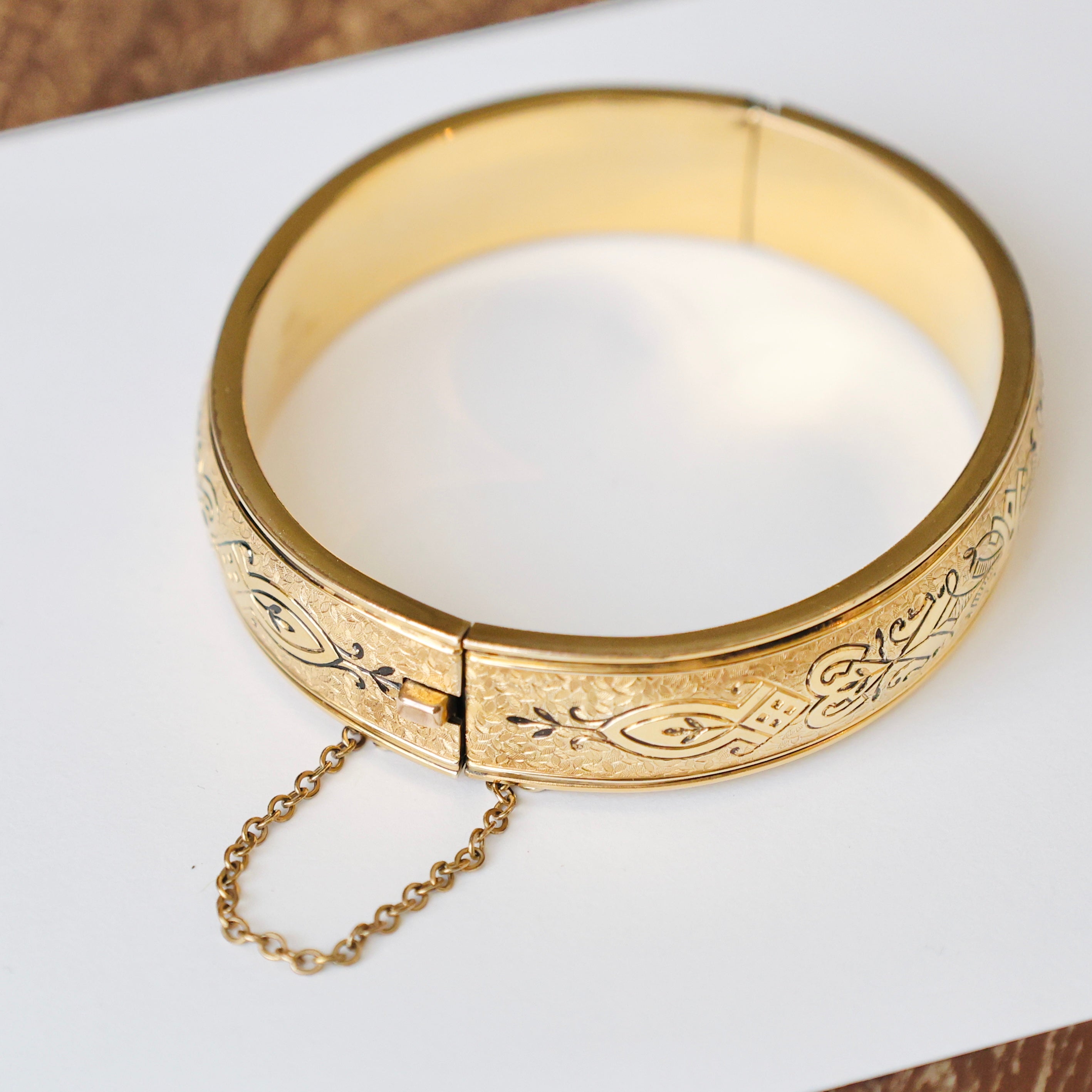 Vivian Grace Vintage Bracelet Gold Vintage Taille D'Epargne Hinged Gold-Filled Etched Bangle Bracelet - Bates & Bacon