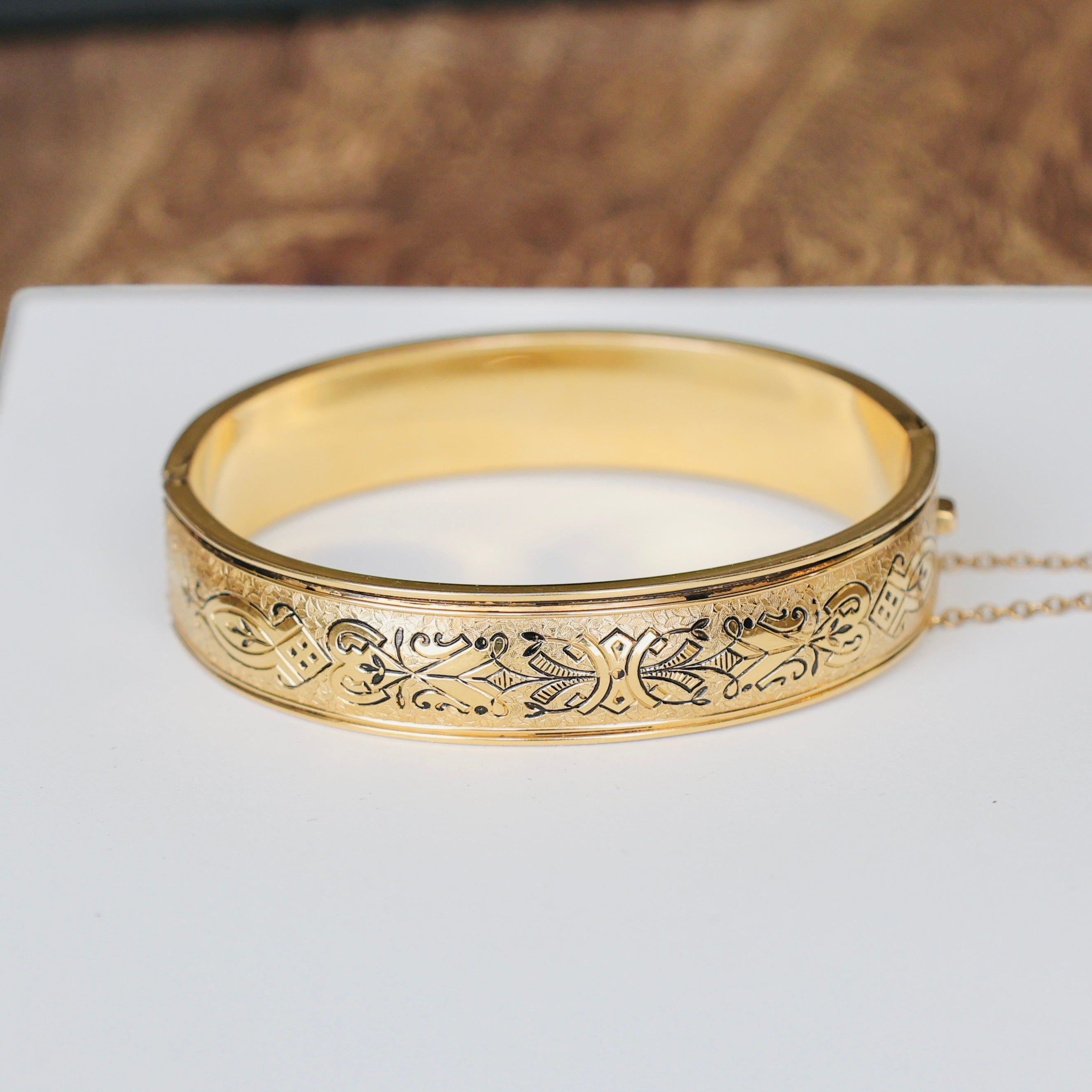 Vivian Grace Vintage Bracelet Gold Vintage Taille D'Epargne Hinged Gold-Filled Etched Bangle Bracelet - Bates & Bacon