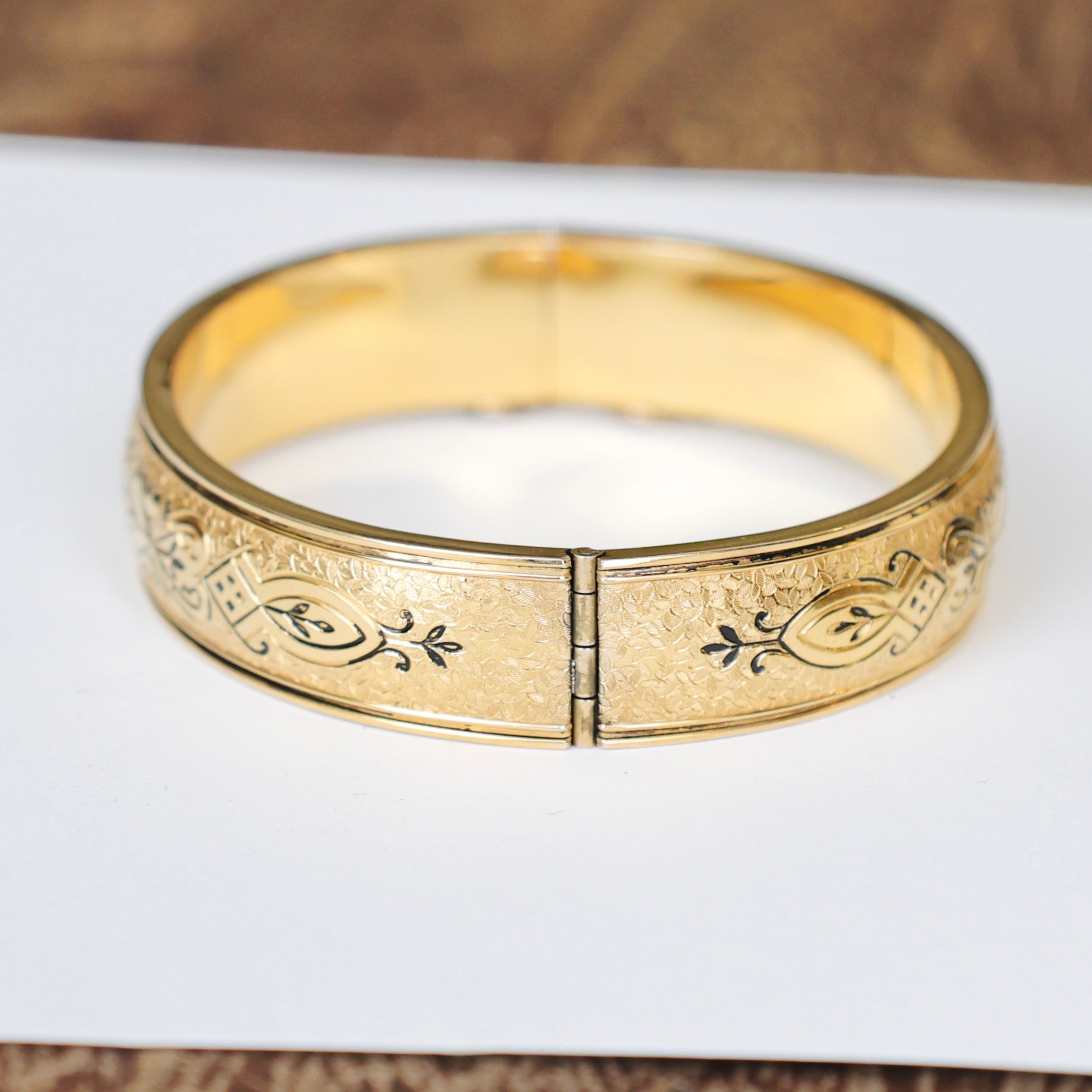 Vivian Grace Vintage Bracelet Gold Vintage Taille D'Epargne Hinged Gold-Filled Etched Bangle Bracelet - Bates & Bacon