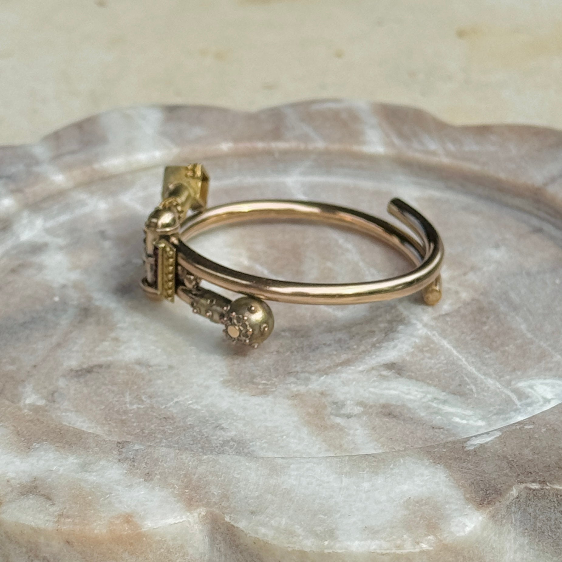 Vivian Grace Vintage Bracelet Rose Gold Vintage Victorian Bypass Bangle Bracelet (circa 1880)