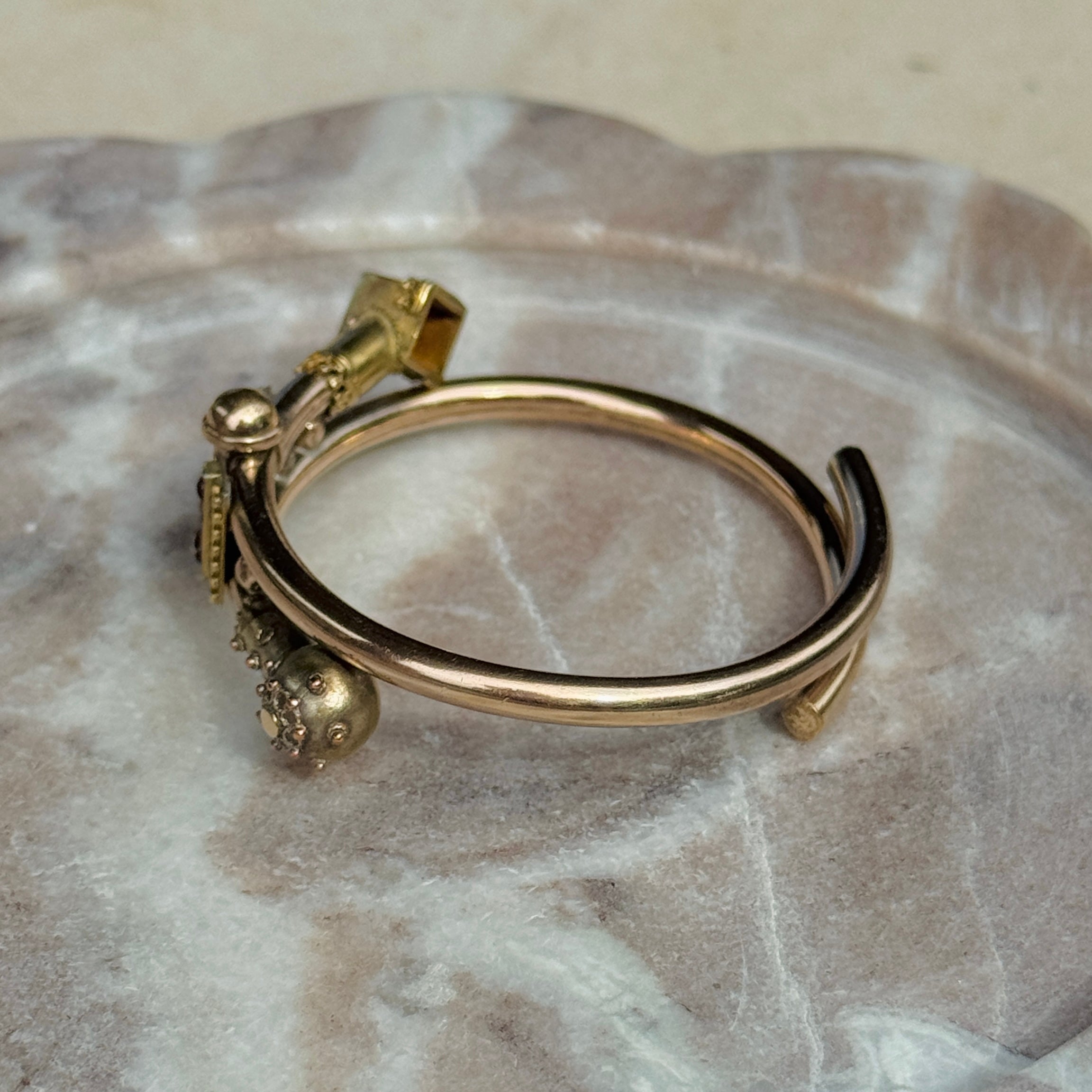 Vivian Grace Vintage Bracelet Rose Gold Vintage Victorian Bypass Bangle Bracelet (circa 1880)