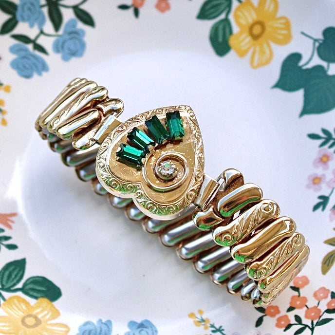 Vivian Grace Vintage Bracelet Vintage Emerald Sweetheart Bracelet (circa 1940)