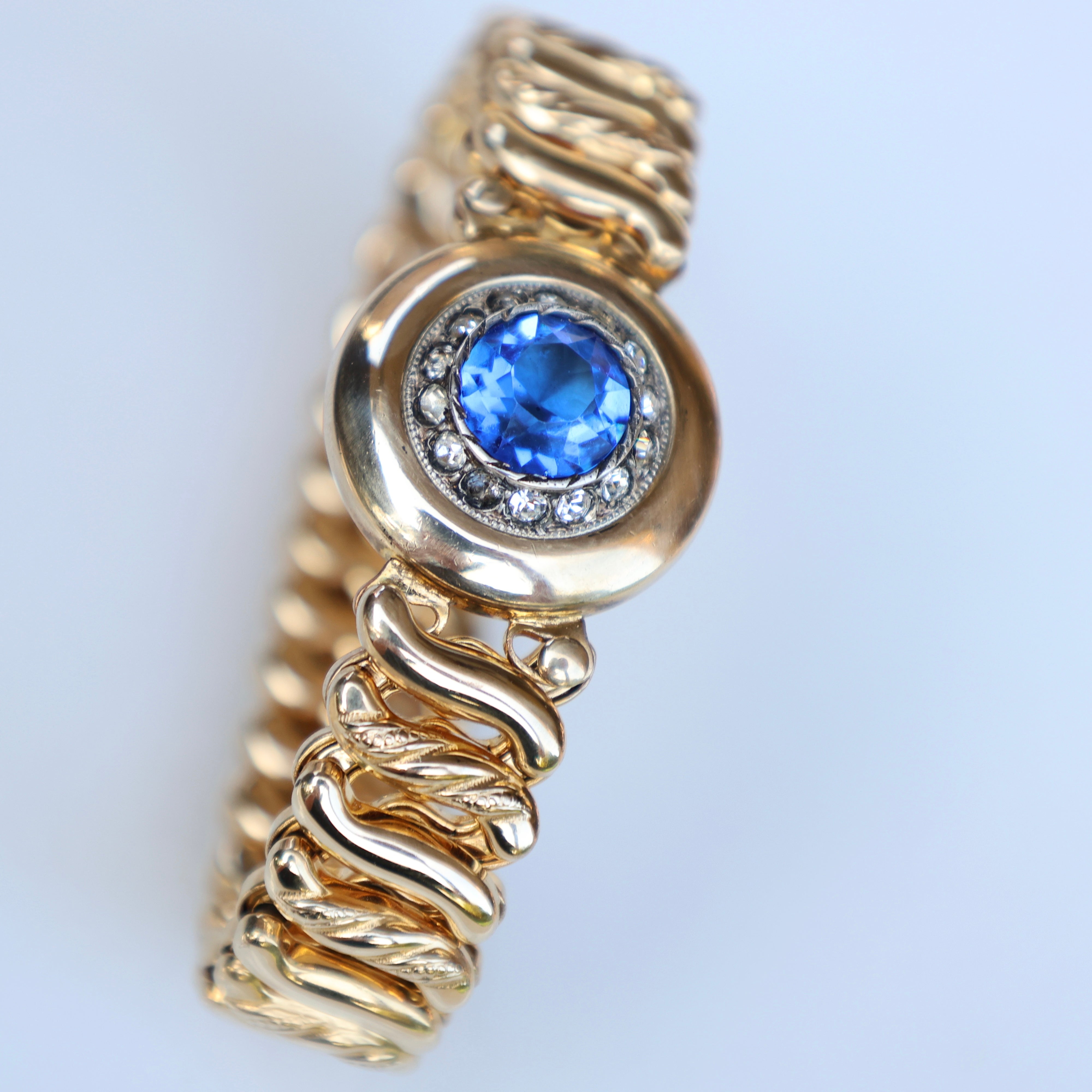 Vivian Grace Vintage Bracelet Vintage Gold Filled Sweetheart Expansion Bracelet - Blue Glass Gemstone (circa 1930)