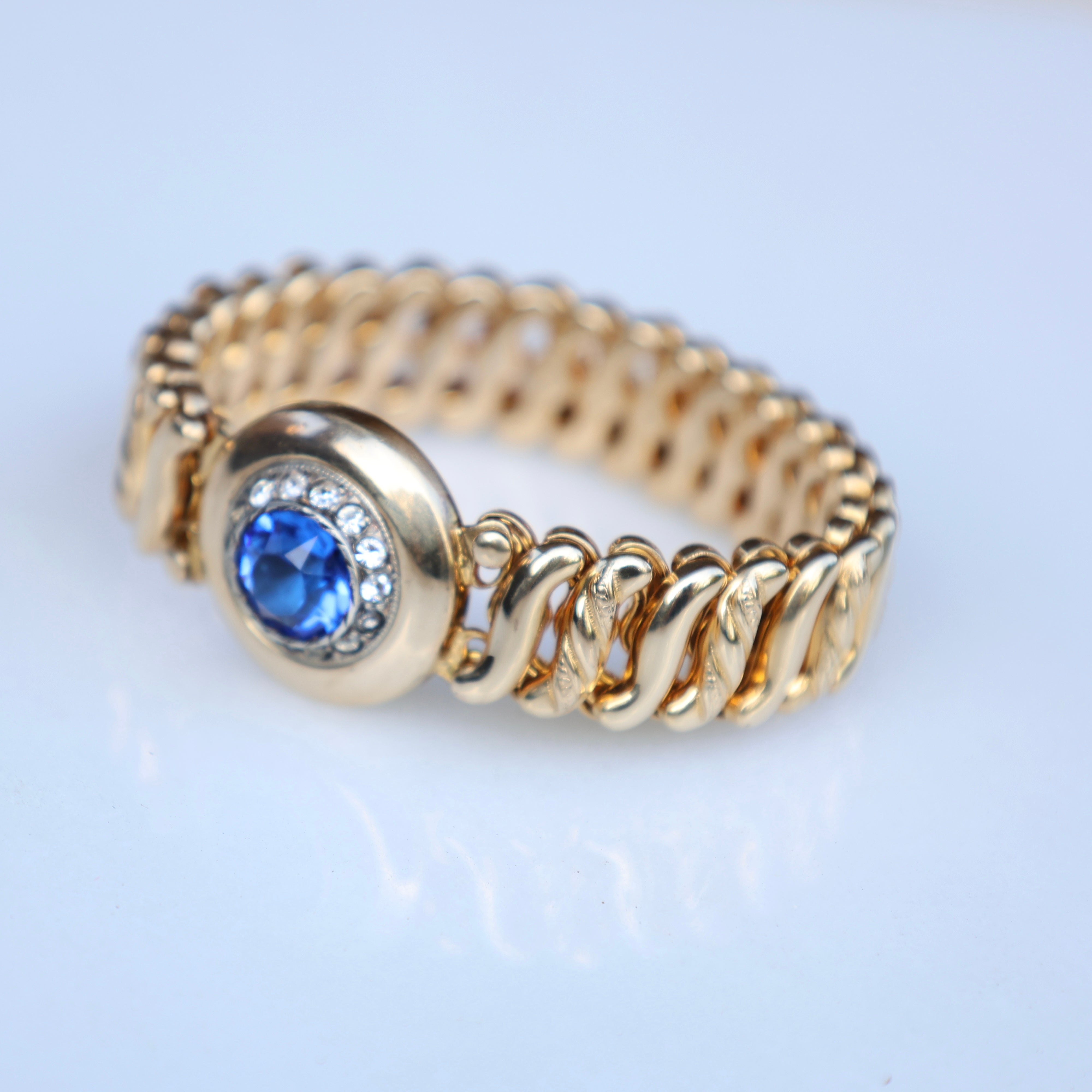 Vivian Grace Vintage Bracelet Vintage Gold Filled Sweetheart Expansion Bracelet - Blue Glass Gemstone (circa 1930)