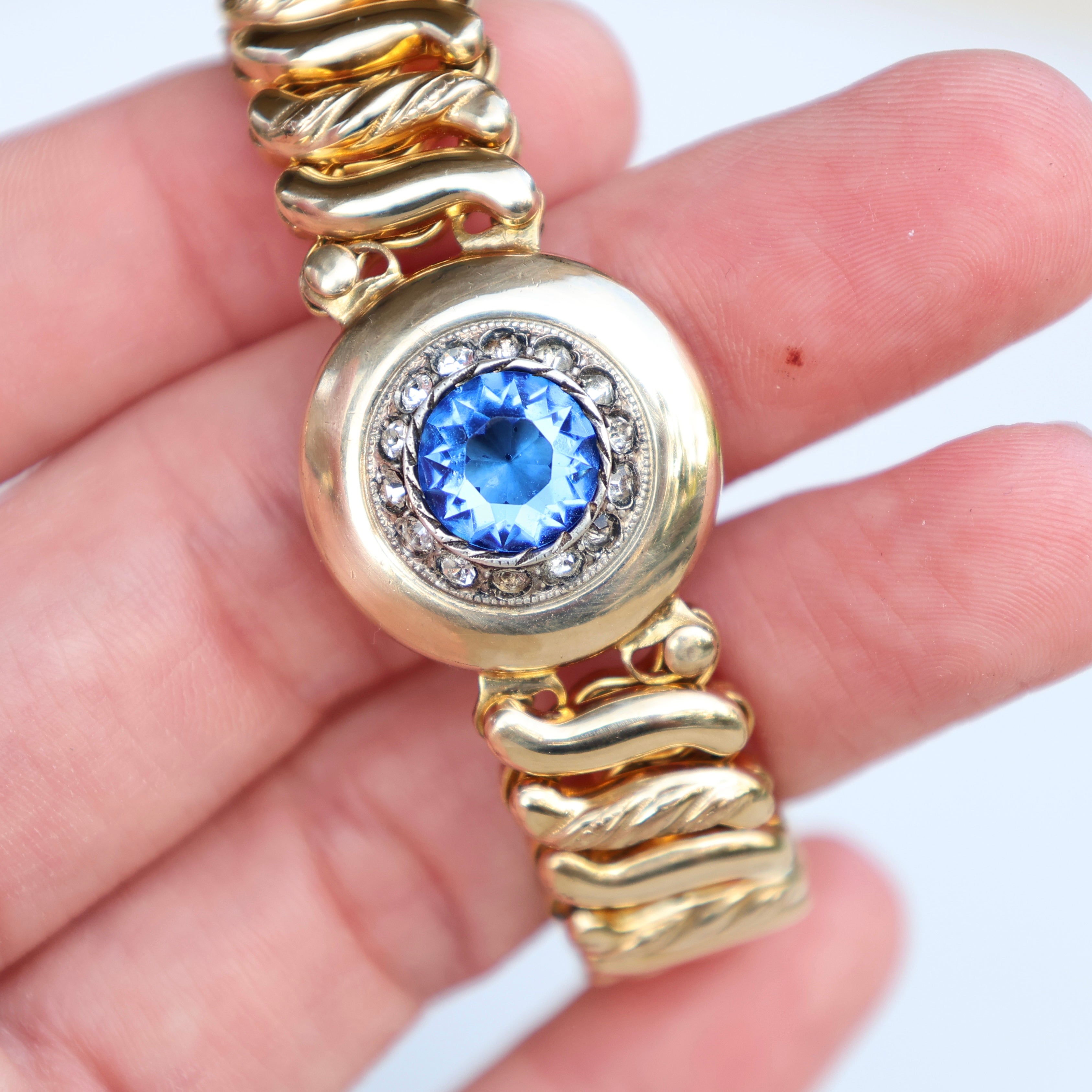Vivian Grace Vintage Bracelet Vintage Gold Filled Sweetheart Expansion Bracelet - Blue Glass Gemstone (circa 1930)