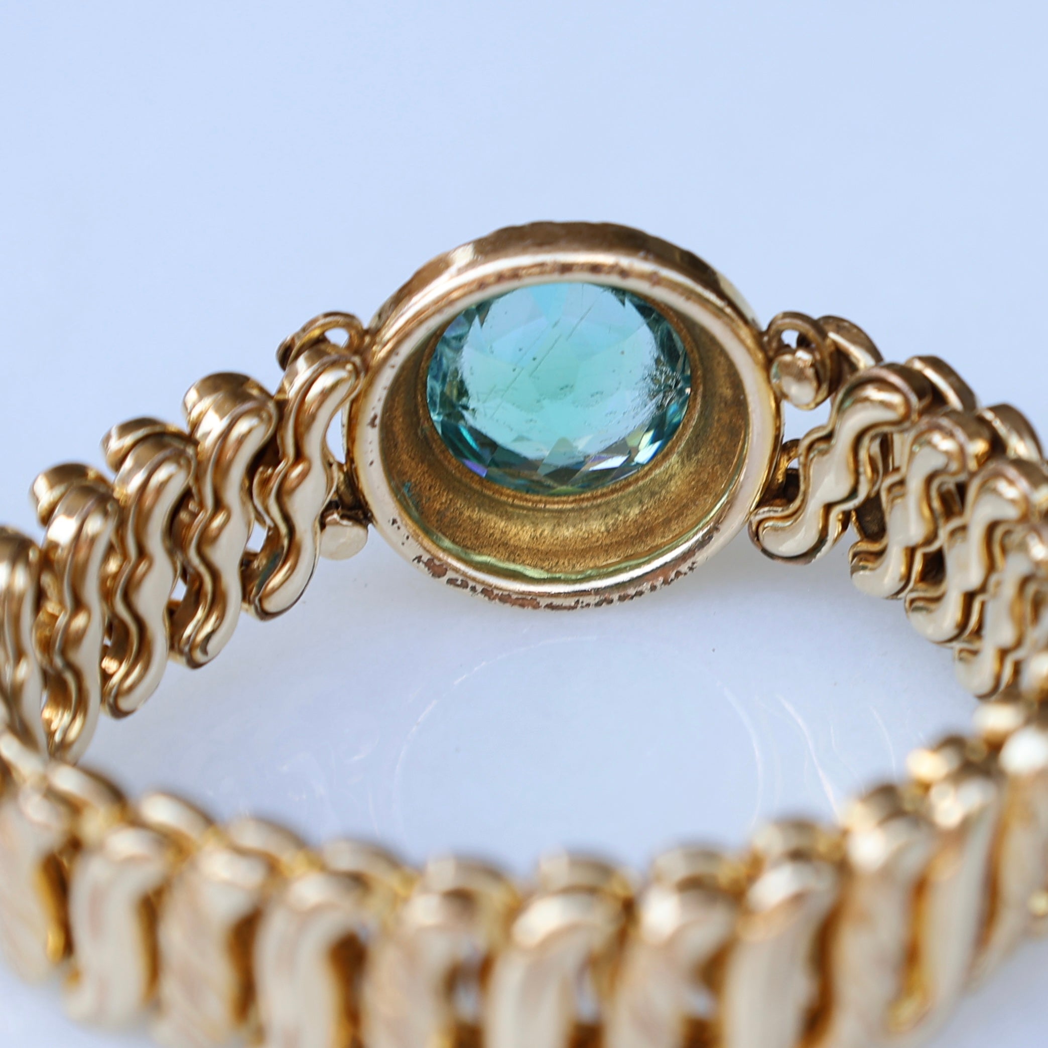 Vivian Grace Vintage Bracelet Vintage Gold Filled Sweetheart Expansion Bracelet - Teal Glass Gemstone (circa 1930)