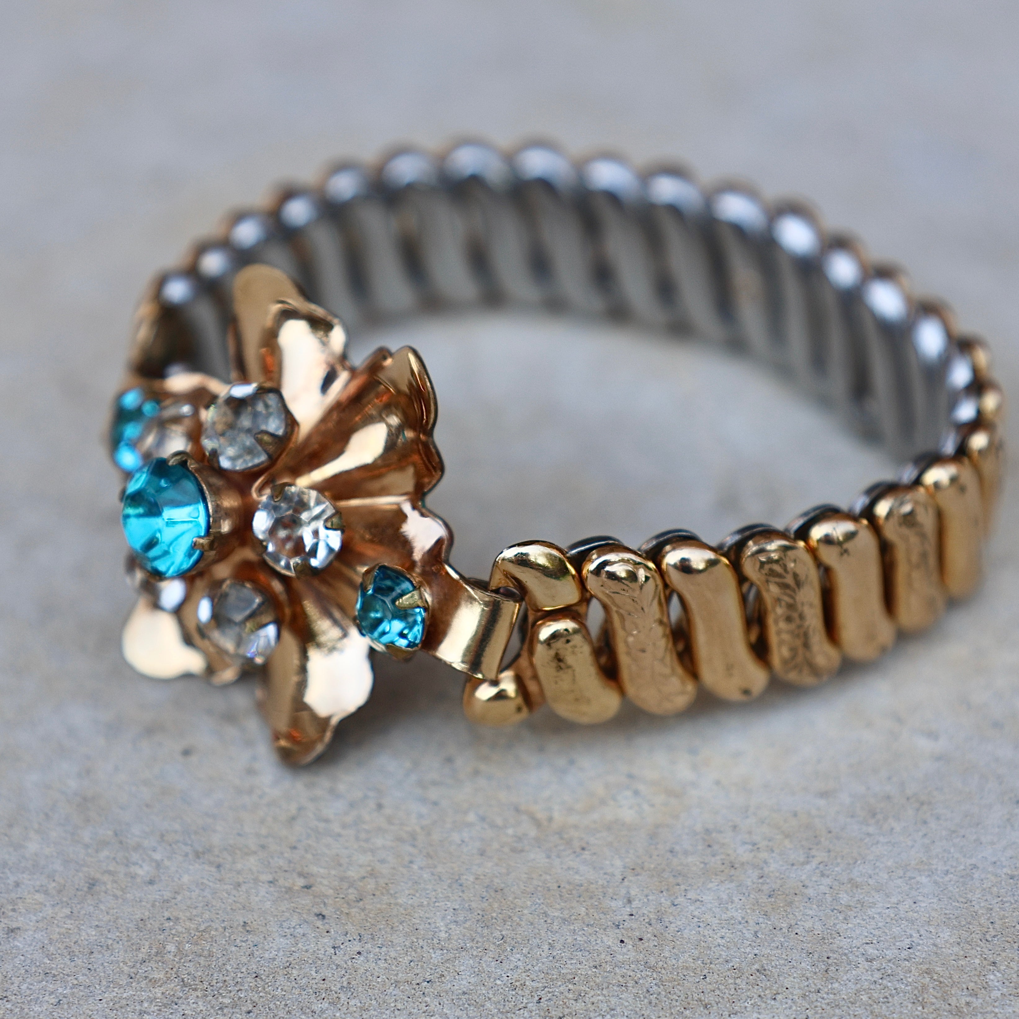 Vivian Grace Vintage Bracelet Vintage Teal Paste Sweetheart Expansion Bracelet (circa 1940)- 1/20 12k Gold Filled