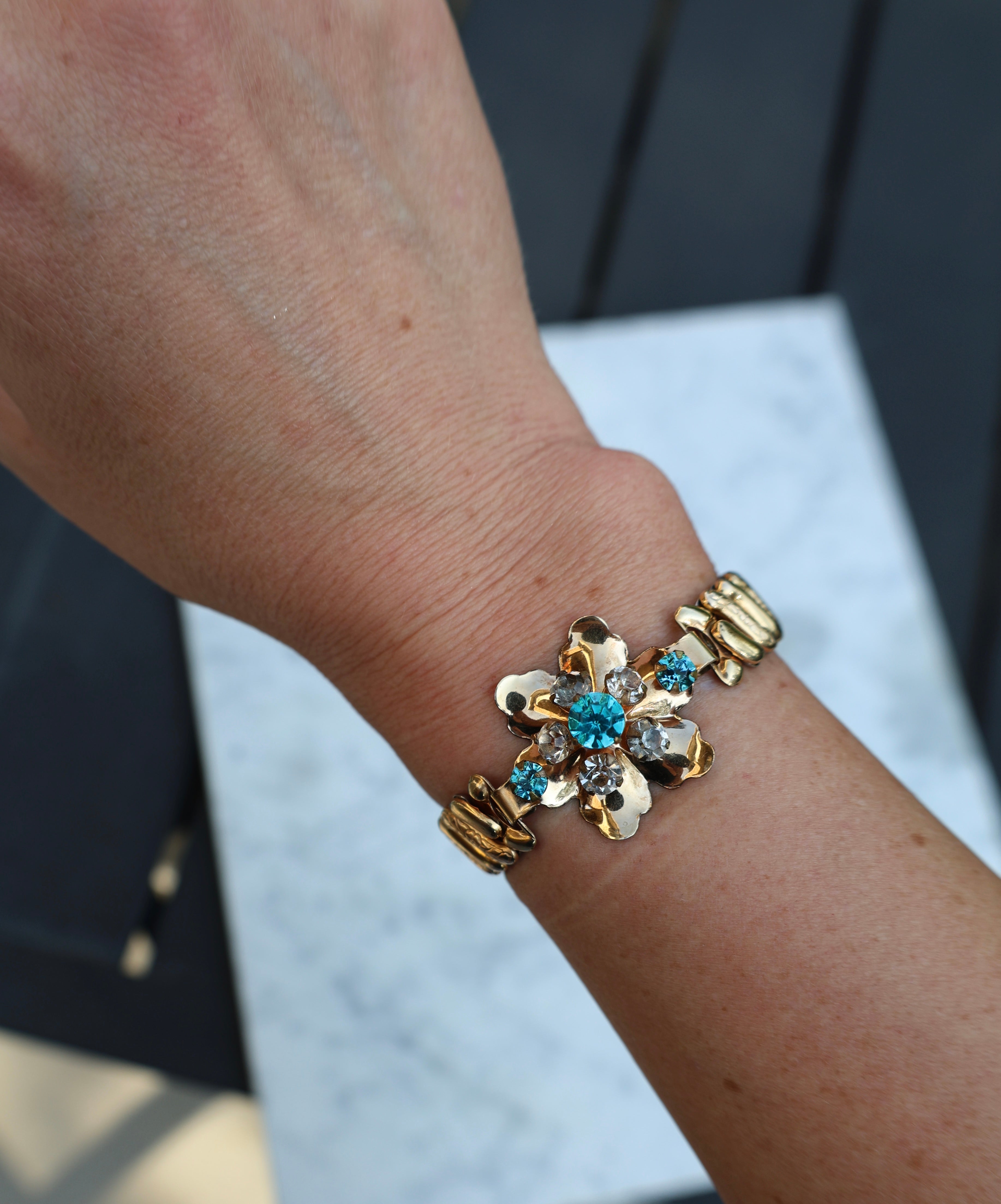 Vivian Grace Vintage Bracelet Vintage Teal Paste Sweetheart Expansion Bracelet (circa 1940)- 1/20 12k Gold Filled