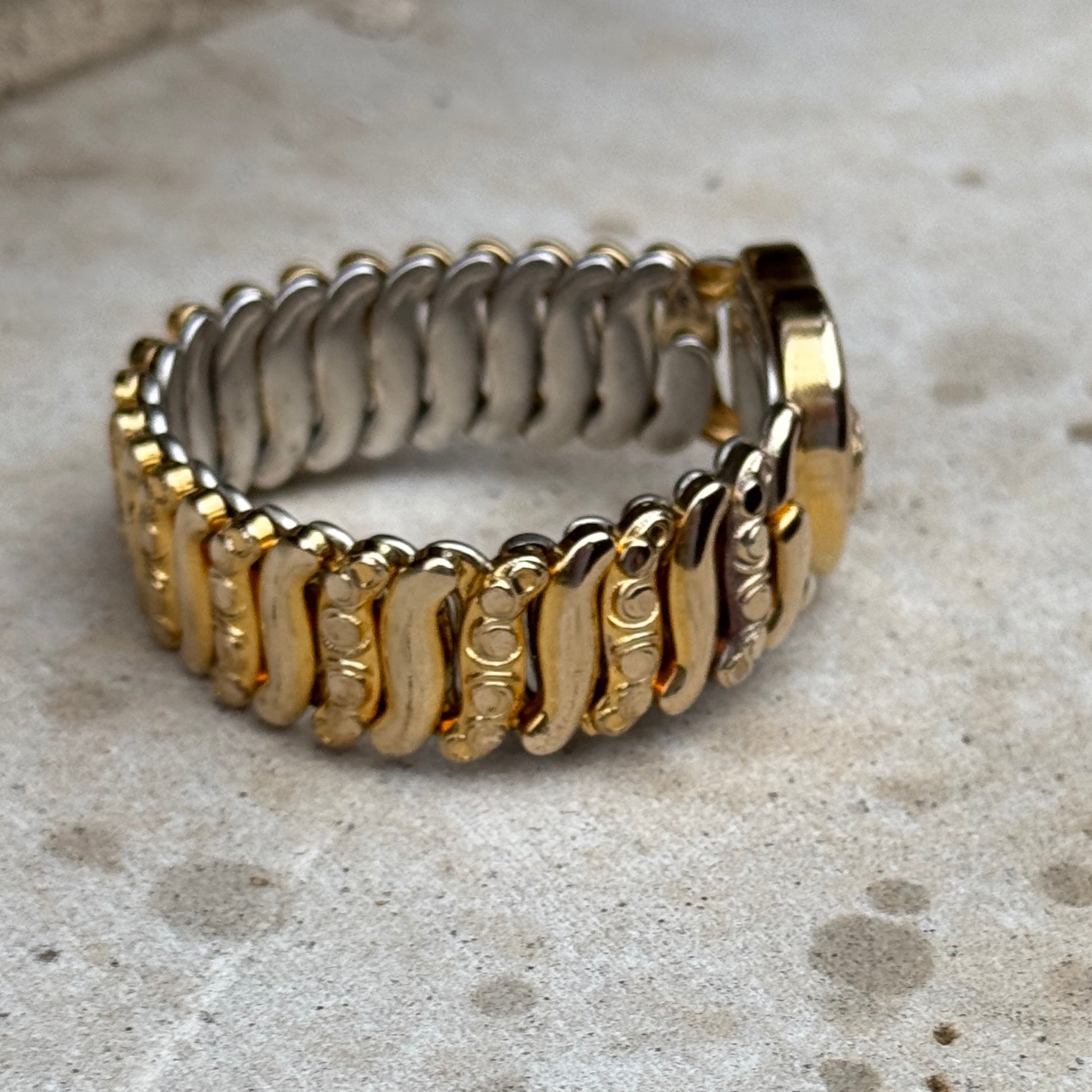Vivian Grace Vintage Gold Etched Heart Gold Filled Sweetheart Bracelet - Vintage