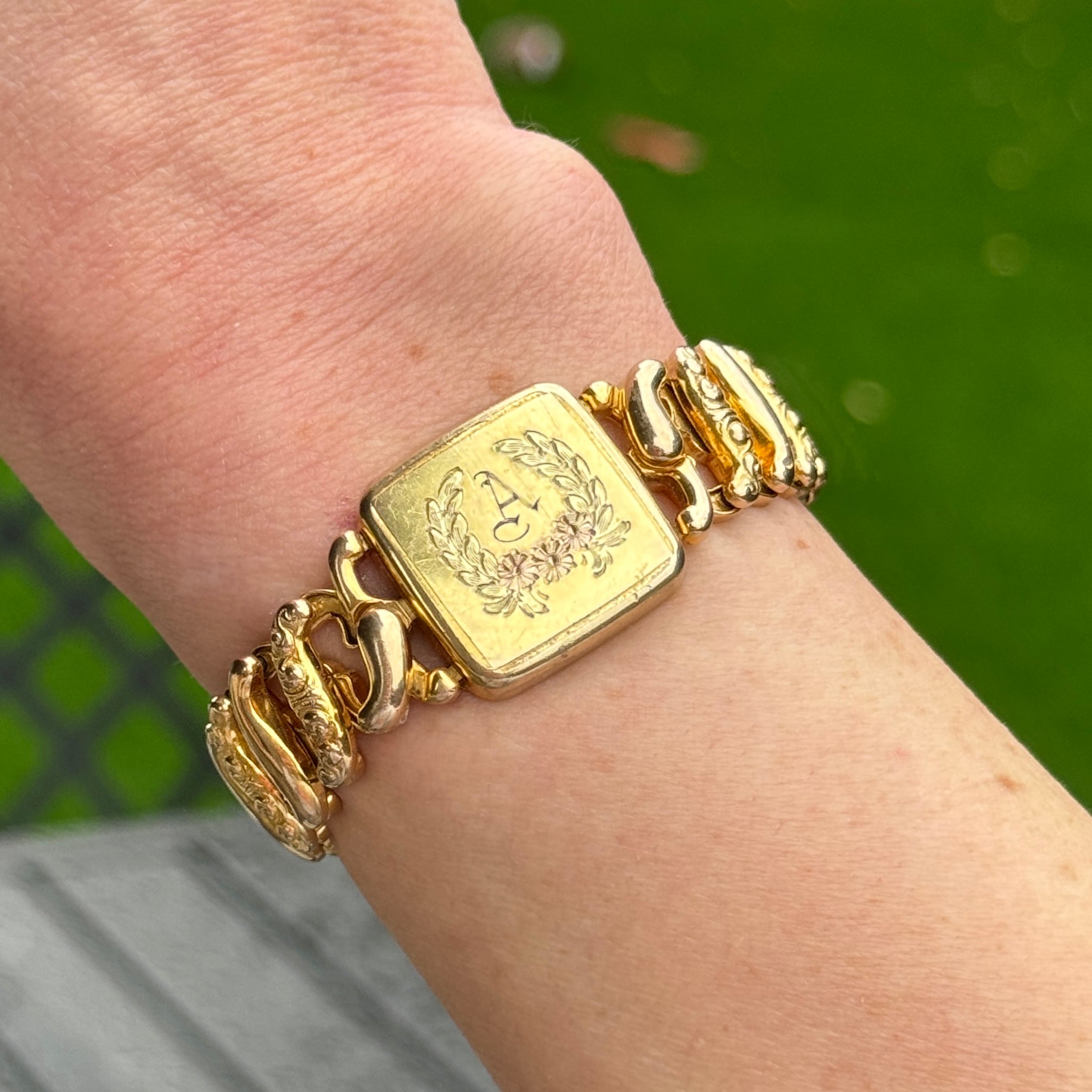 Vivian Grace Vintage Gold Monogram ‘A’ Gold Filled Sweetheart Bracelet - Vintage