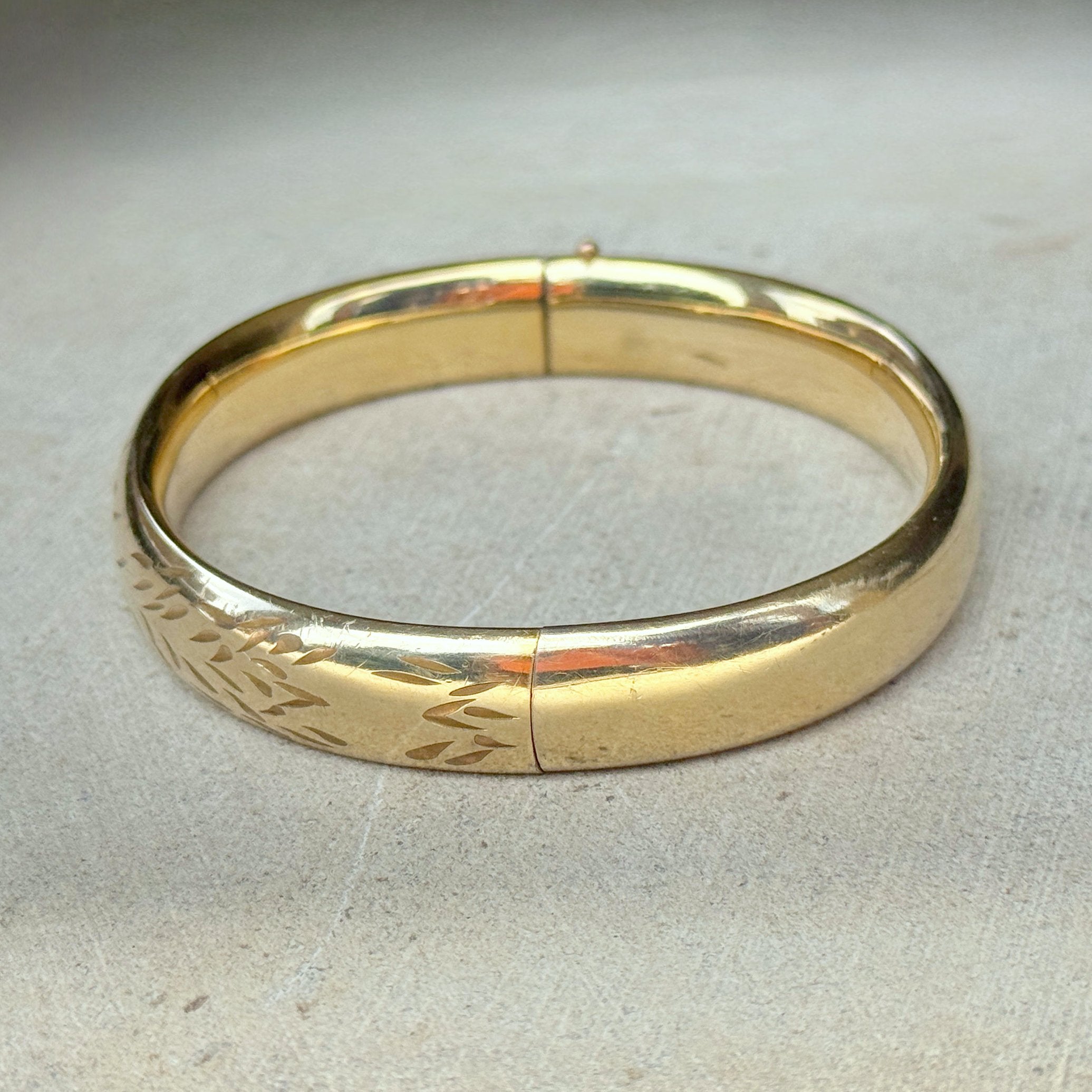 Vivian Grace Vintage Gold Vintage Mid Century 12k Gold-Filled Floral Etched Bangle Bracelet