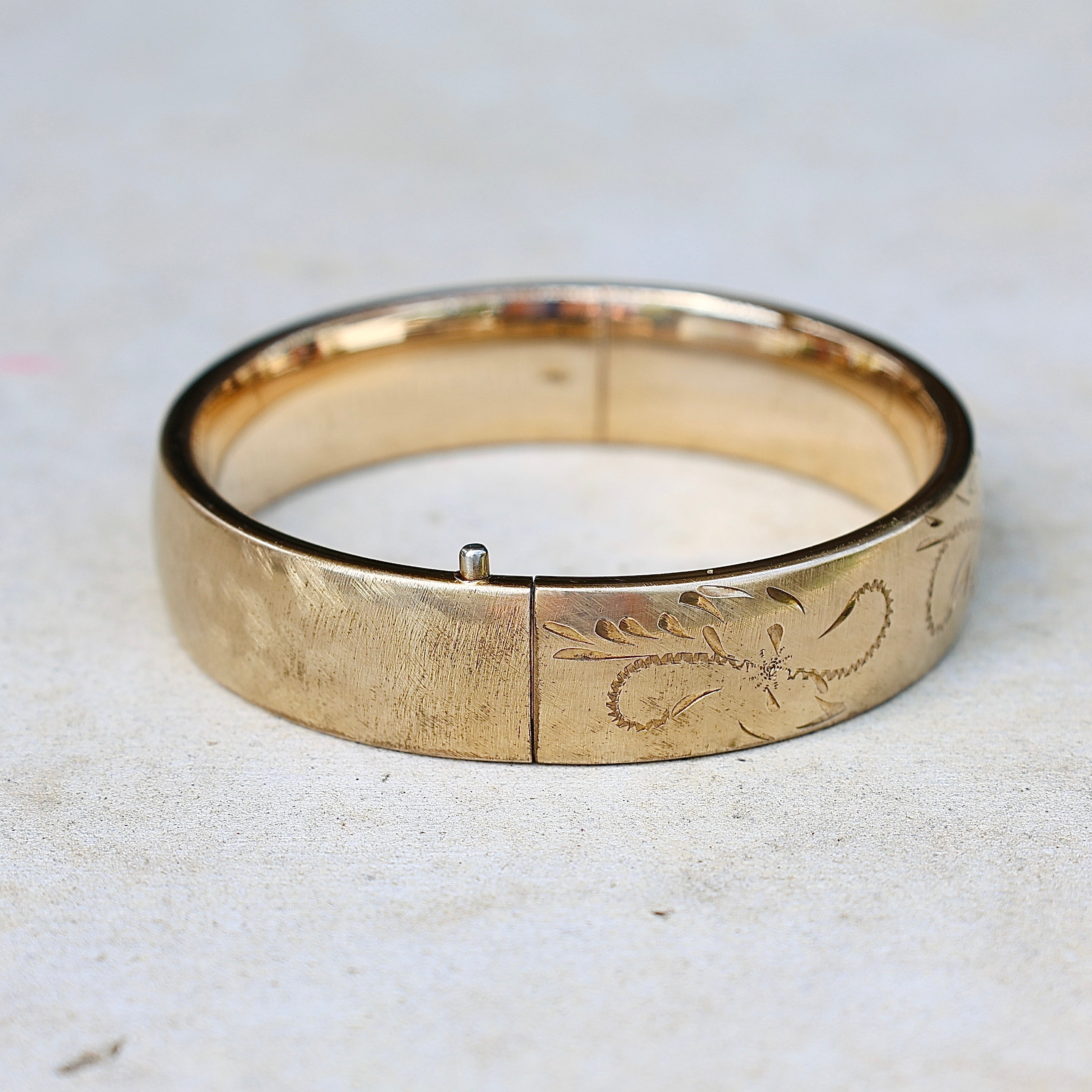 Vivian Grace Vintage Gold Vintage Mid-Century 12k Gold-Filled Floral Etched Bangle Bracelet