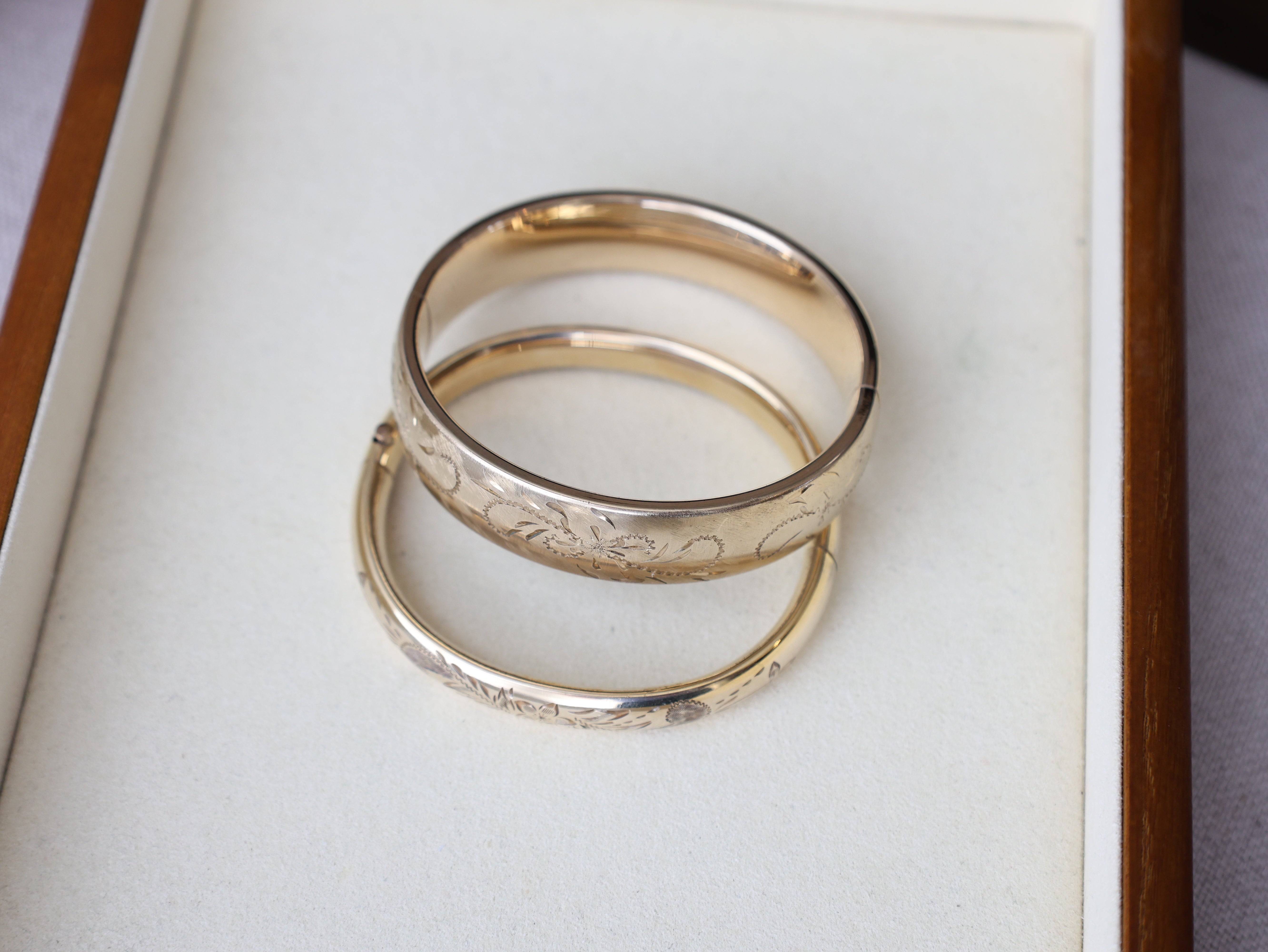 Vivian Grace Vintage Gold Vintage Mid-Century 12k Gold-Filled Floral Etched Bangle Bracelet