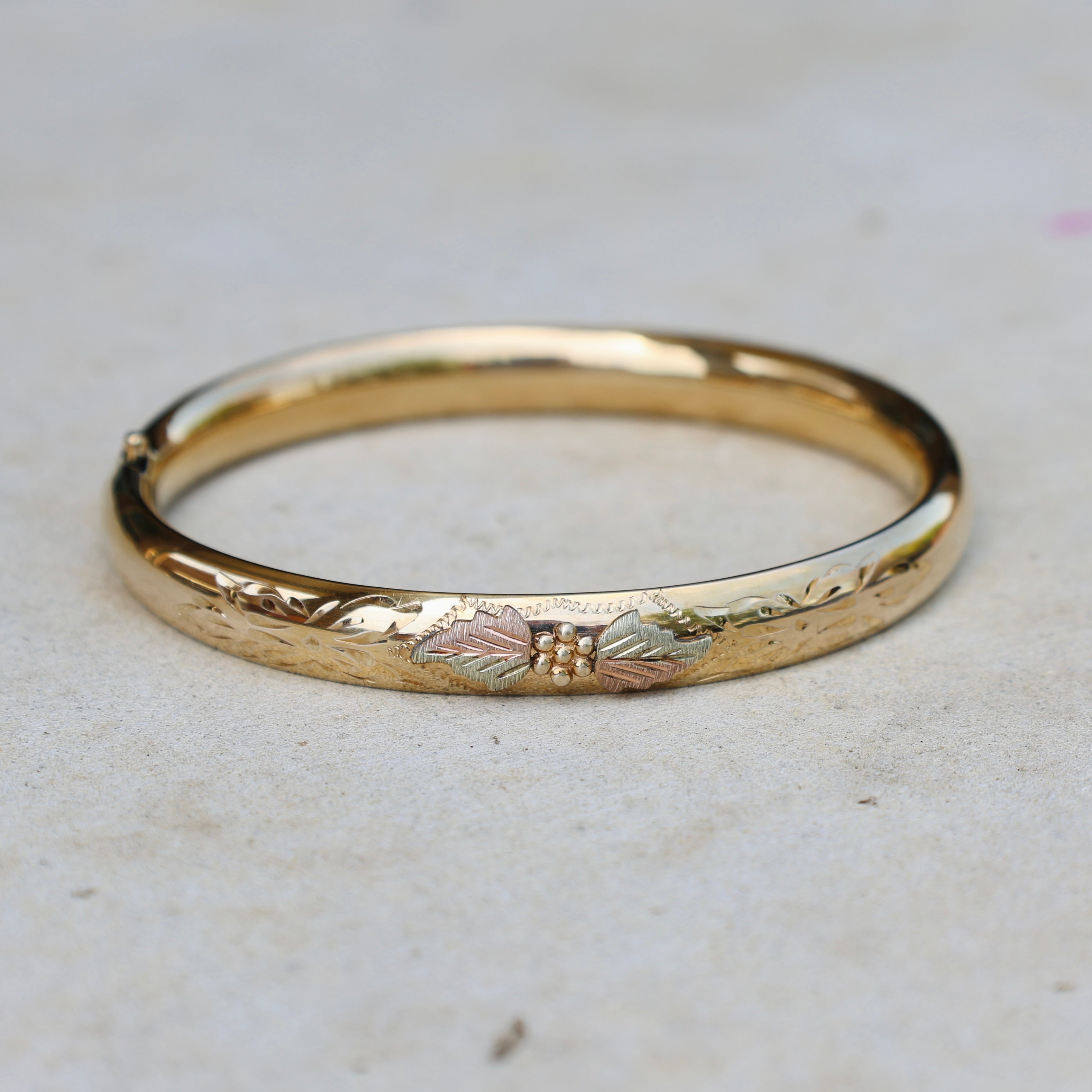 Vivian Grace Vintage Gold Vintage Mid Century 14k Gold-Filled Floral Etched Bangle Bracelet