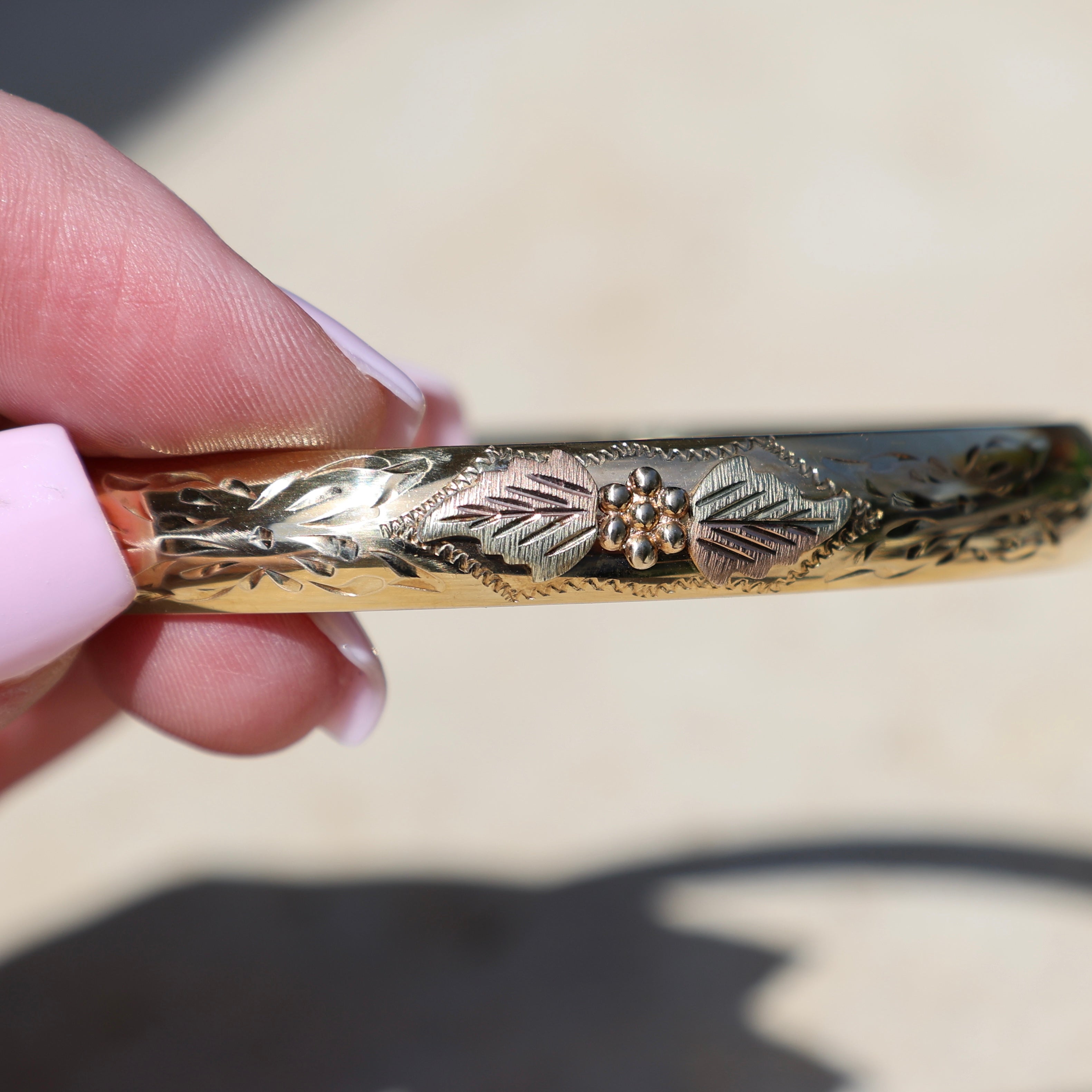 Vivian Grace Vintage Gold Vintage Mid Century 14k Gold-Filled Floral Etched Bangle Bracelet