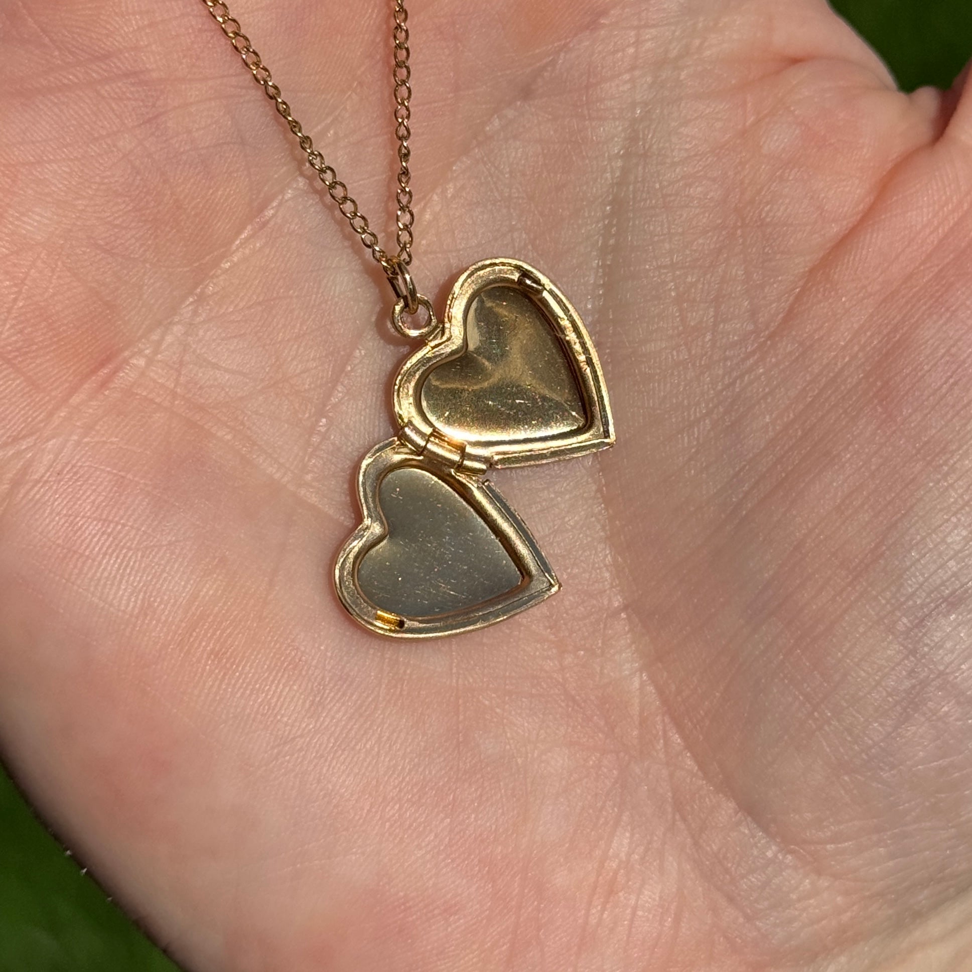 Vivian Grace Vintage Necklace Vintage Floral Heart Locket - 12k Gold Filled