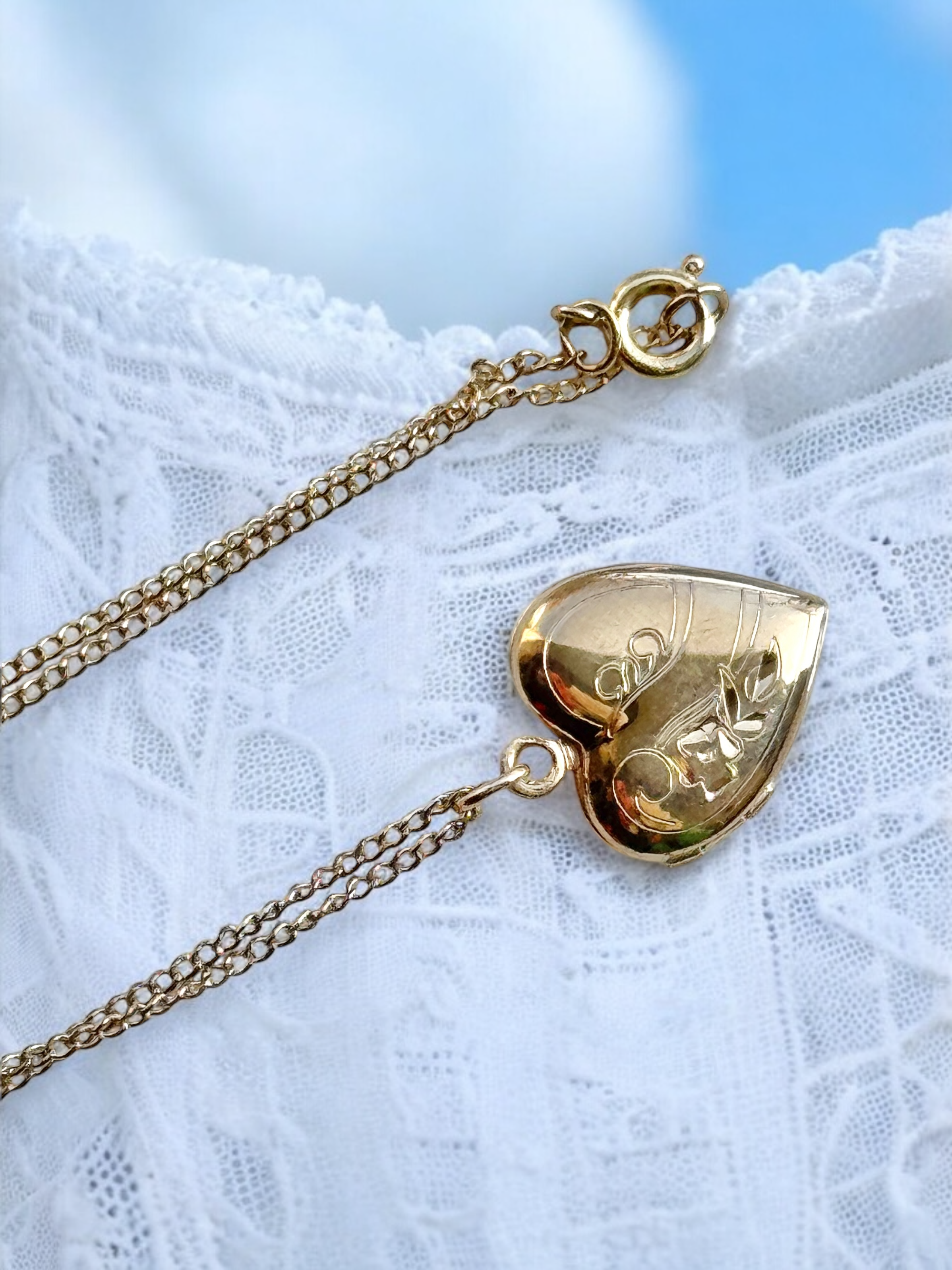 Vivian Grace Vintage Necklace Vintage Floral Heart Locket - 12k Gold Filled