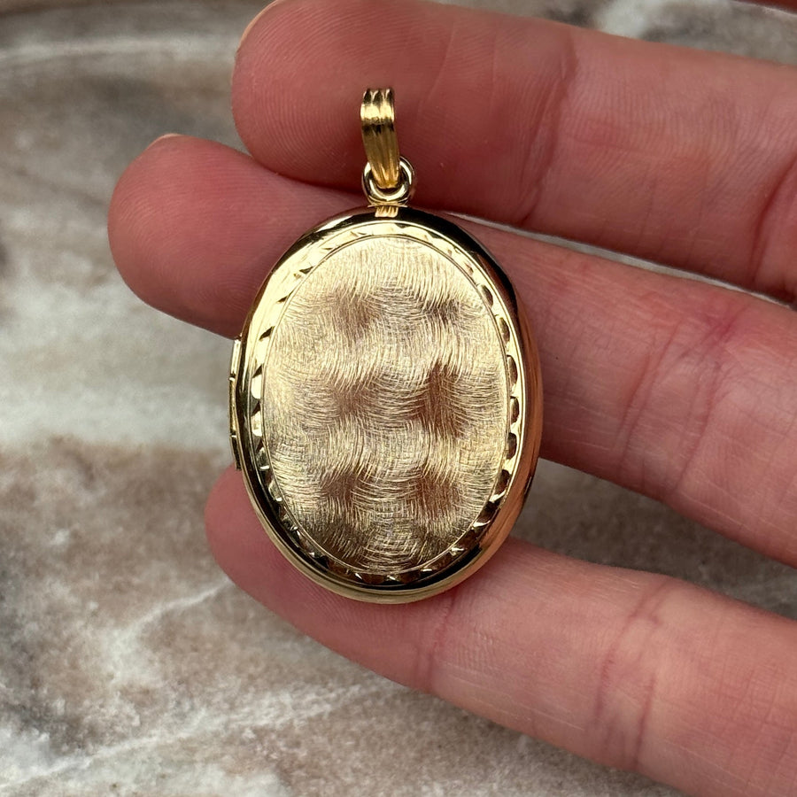 Vivian Grace Vintage Pendant Gold Vintage Oval Etched Locket- 12k Gold Filled
