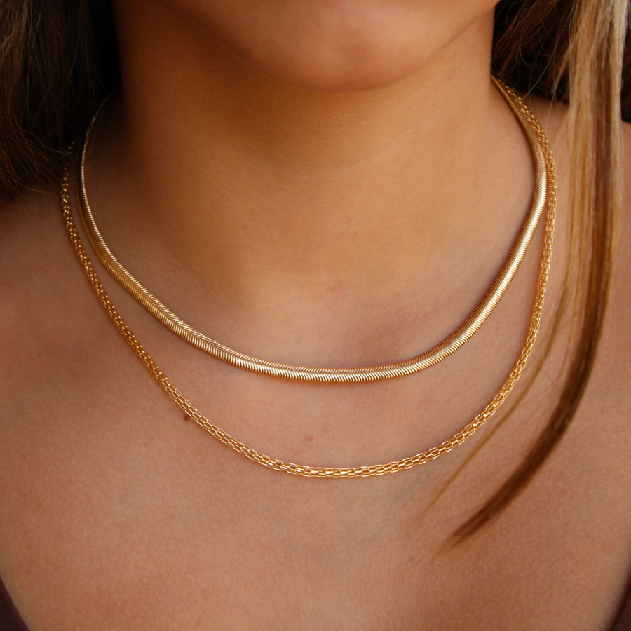 Vivian Grace Jewelry Necklace Gold 4mm Gold Herringbone Chain Necklace