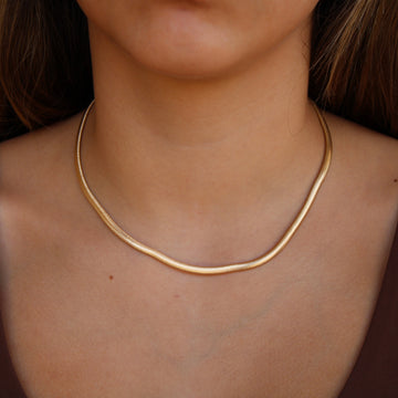 Vivian Grace Jewelry Necklace Gold 4mm Gold Herringbone Chain Necklace