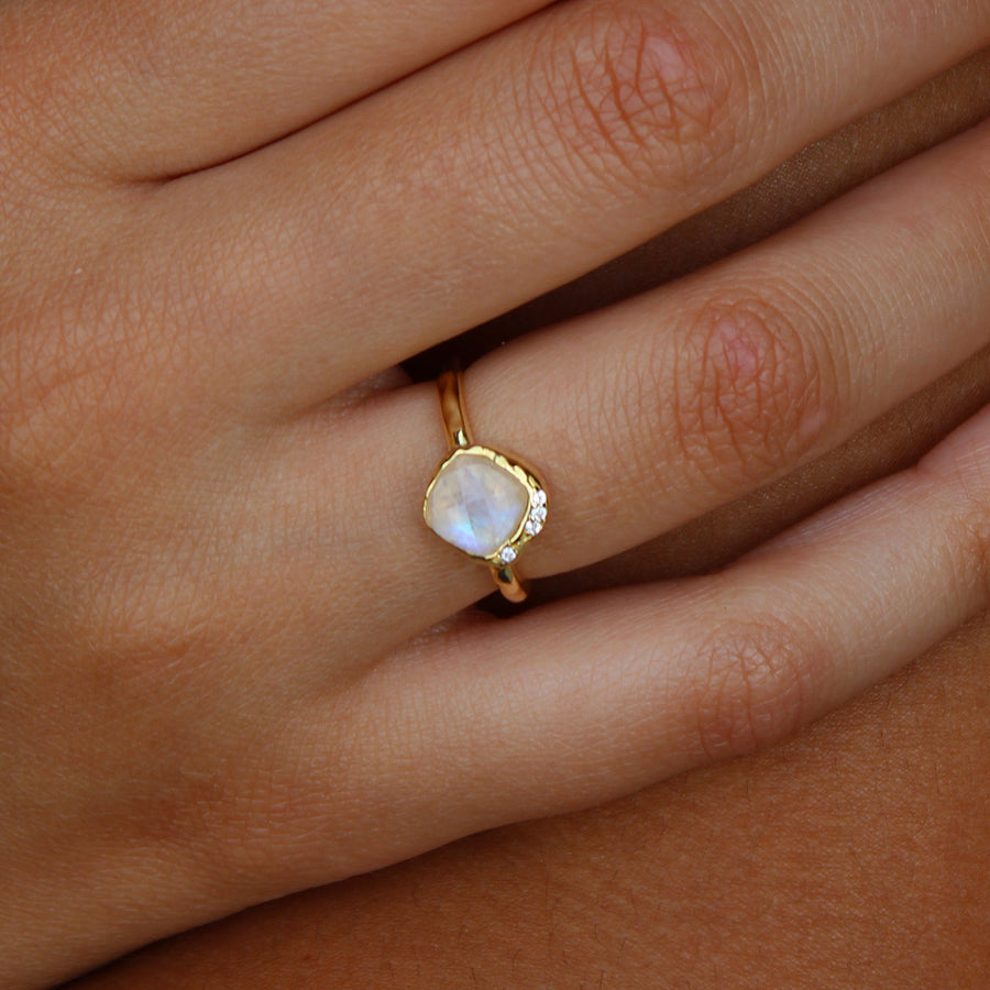 Vivian Grace Jewelry Ring Luxe Freeform Moonstone Ring